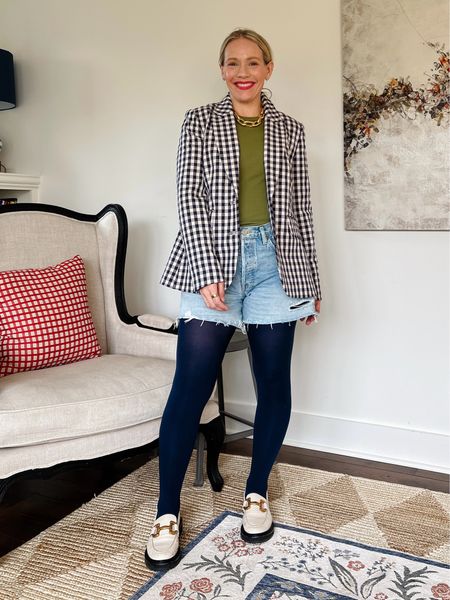 How to wear tights with shorts for Spring when it’s still cold outside - 4 outfit ideas today on CLAIRELATELY.com 

Boden check blazer, race back tank, agolde denim shorts Shopbop, Amazon tights, loafers, chunky gold necklace 


#LTKSeasonal #LTKstyletip #LTKworkwear