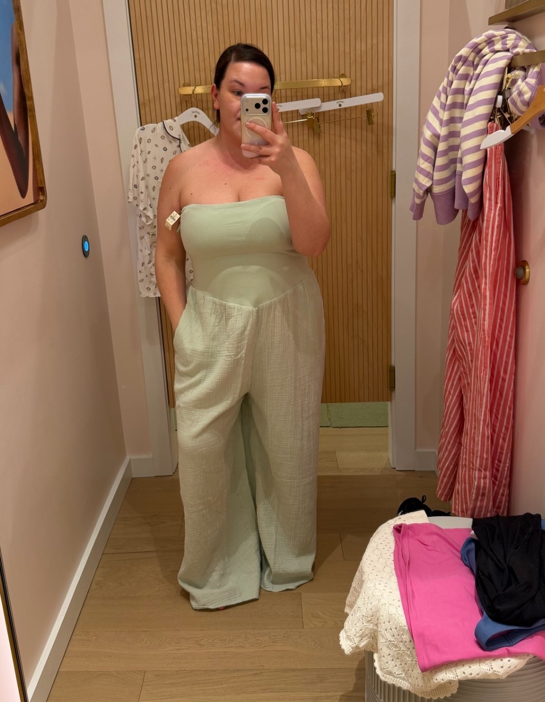 Wearing XL comes in 3 different colors from Aerie

#LTKMidsize