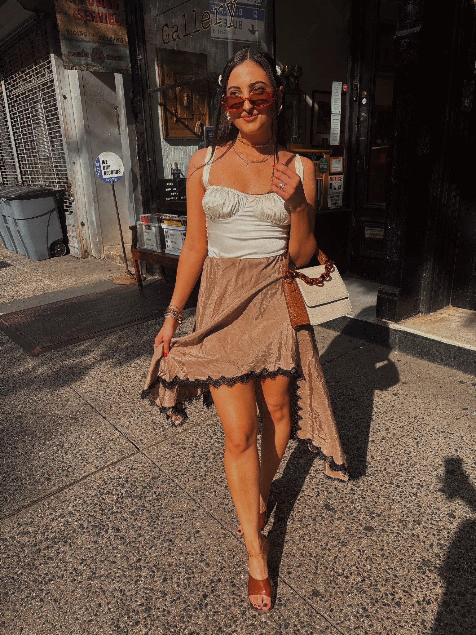 first night of summer in nyc
🤎🪩🐞🌼💫✨
alannamartine.com 

#LTKSummerEdit 

#LTKStyleTip #LTKSeasonal