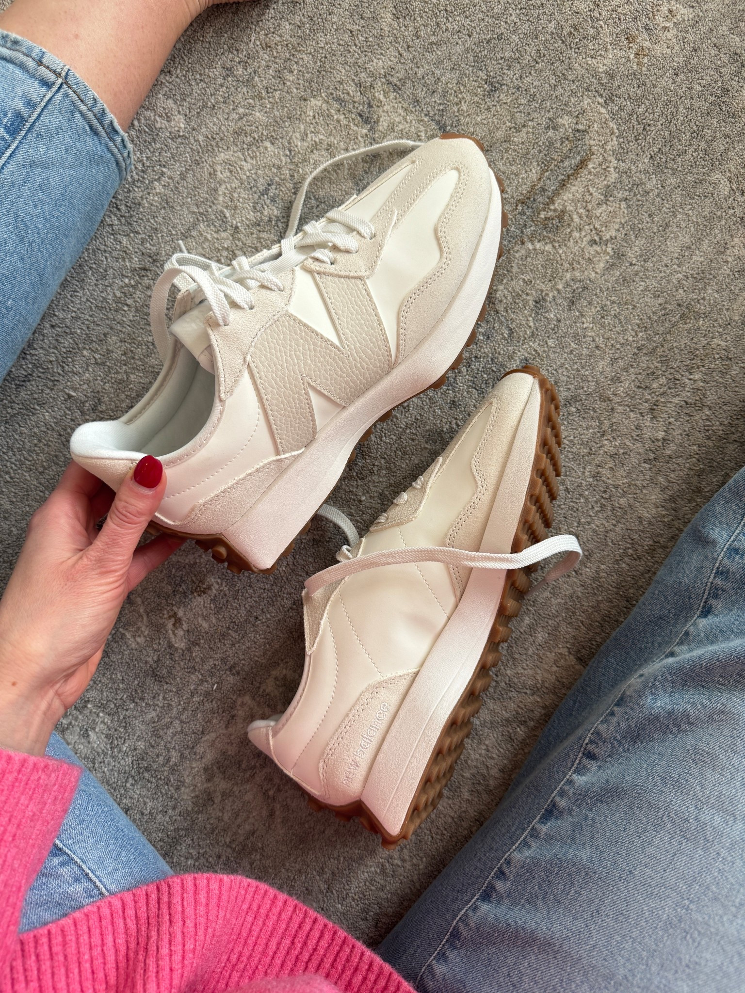 My go-to everyday sneaker.

The New Balance 327 is sporty but streamlined — easy with leggings, denim, or a relaxed trouser. The neutral tones make it endlessly versatile, and the comfort truly holds up for full days on your feet.

#LTKTall #LTKOver40 #LTKActive