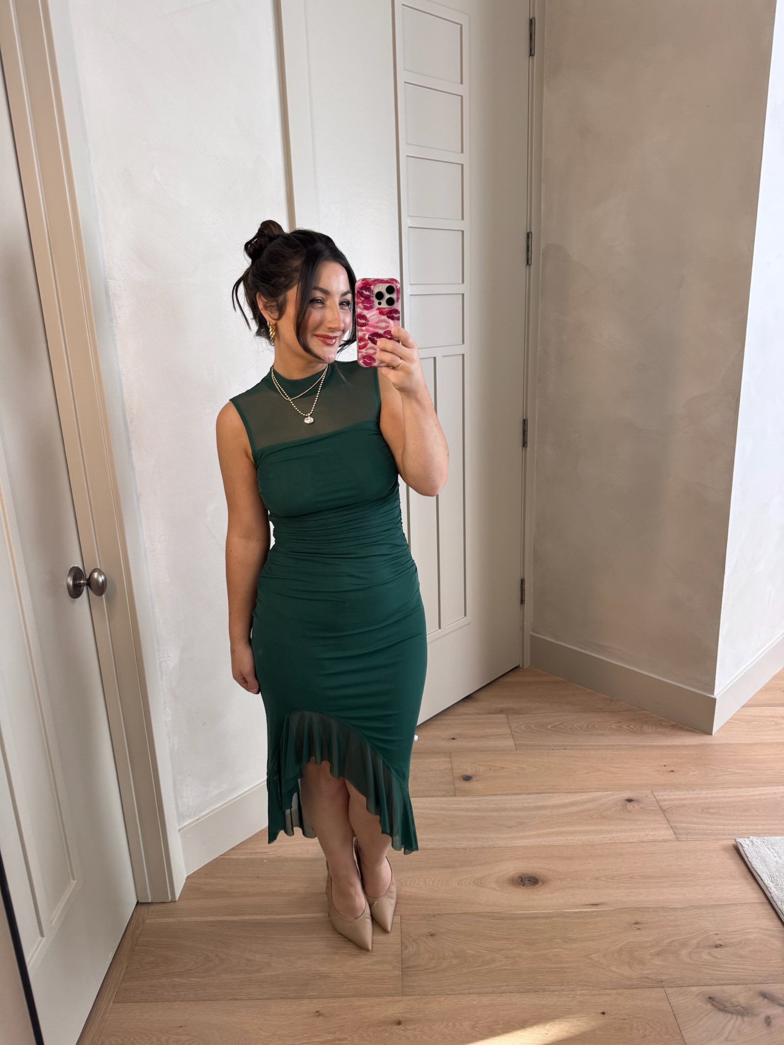 Petite friendly wedding guest or event dress! 

I'm wearing a size small 

(5'0" 140lbs) Petite friendly

#LTKSaleAlert #LTKPetite #LTKWedding