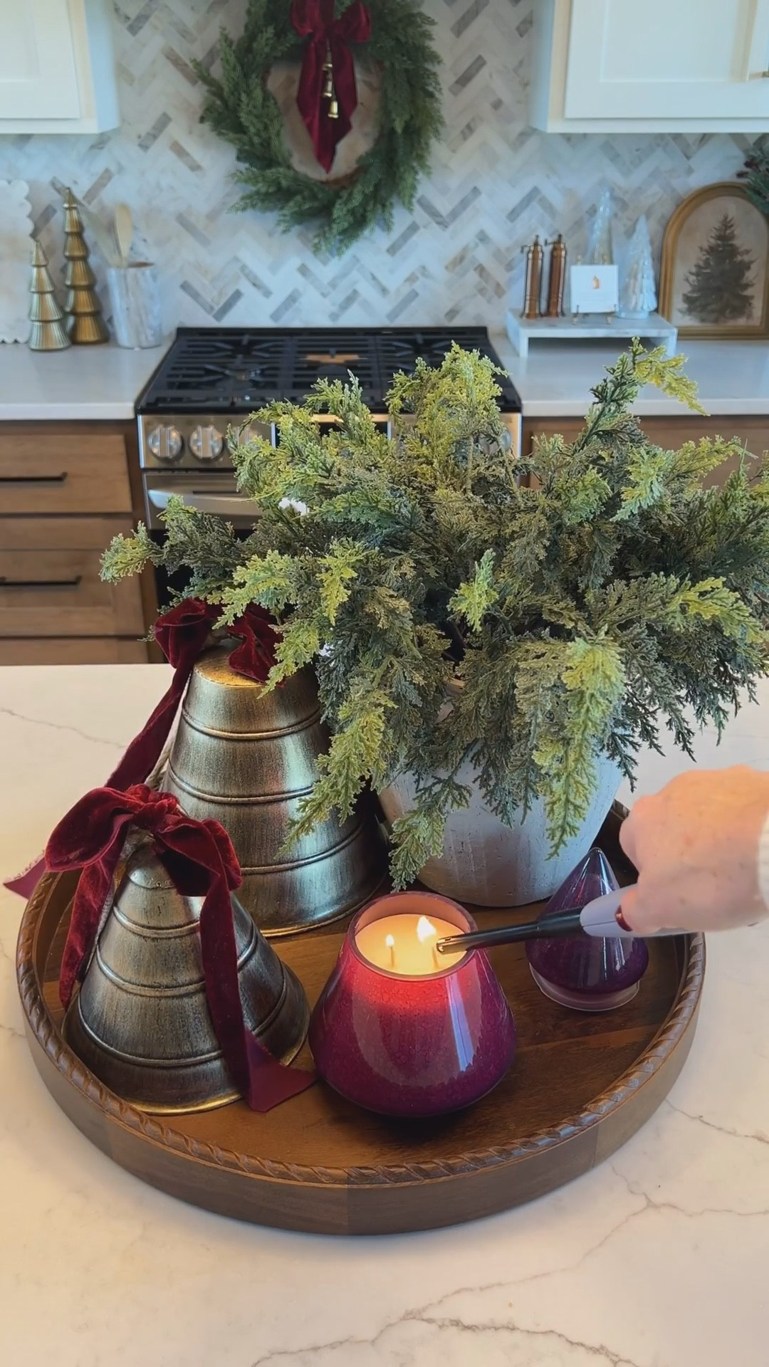 Christmas centerpiece decor idea! 

Christmas kitchen decor 
Christmas decor ideas 

#LTKHome #LTKSeasonal #LTKHoliday