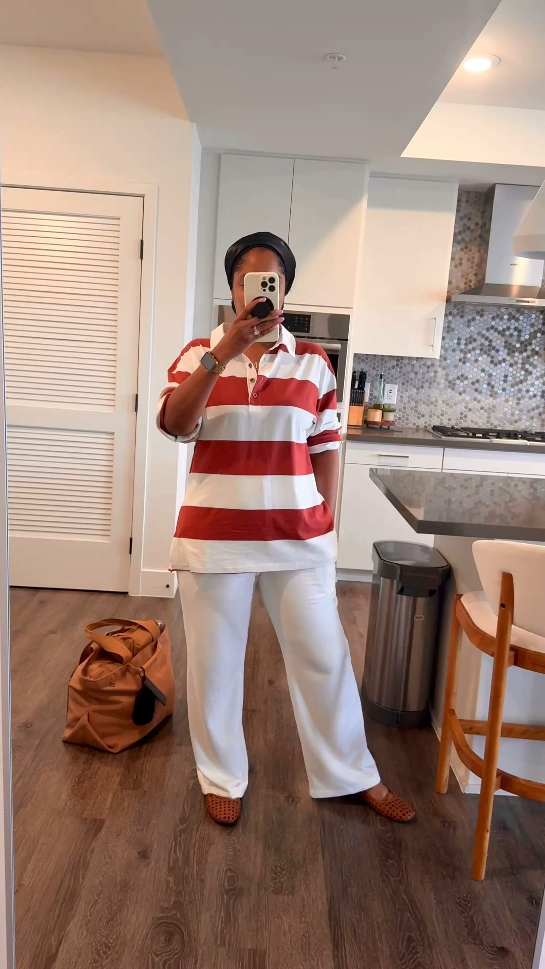 Travel day outfit. I had an early flight, so I wanted an outfit that was comfortable and easy to throw on while still looking put together.

Shirt is oversized, so I went with a small.

Pants are TTS, so I ordered a medium

#LTKFindsUnder100 #LTKActive #LTKStyleTip