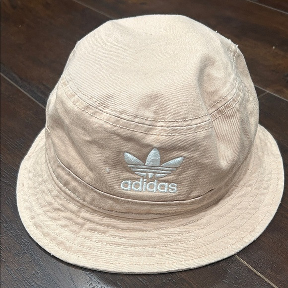 Adidas pink bucket hat | Poshmark