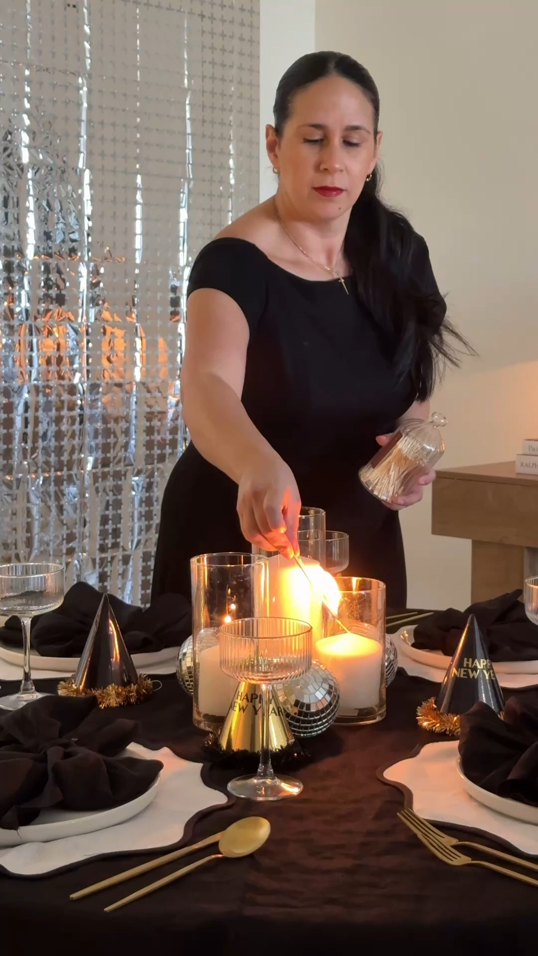 New Year’s Eve tablescape with Solino

#LTKHoliday #LTKHome #LTKSeasonal