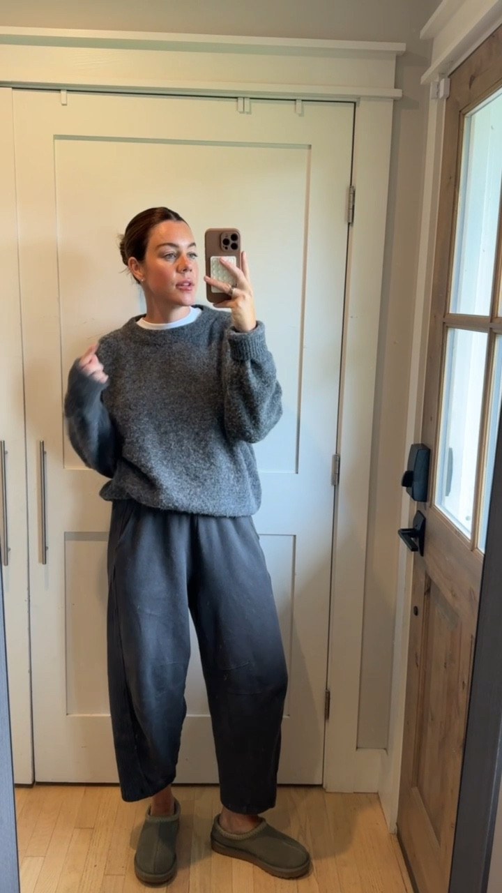 Guys these sweats 👏 soooo cozy! 

#LTKShoeCrush #LTKStyleTip