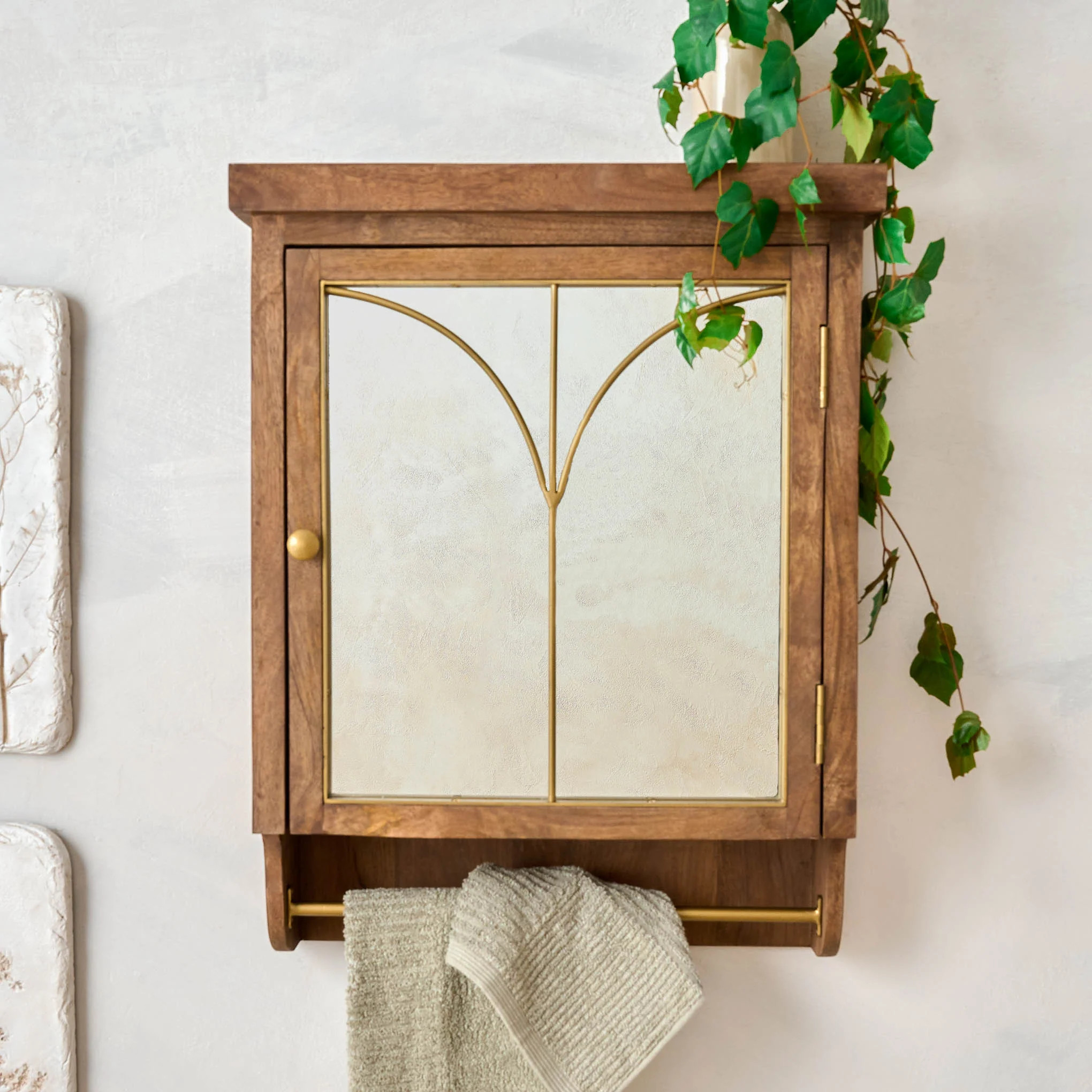 Gristmill Mirrored Wall Cabinet | Magnolia