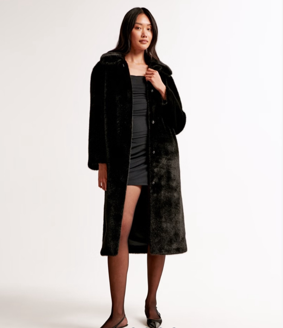 If you’ve been eyeing up these long faux fur coats, NOW IS THE TIME TO BUY! On sale for $100 OFF!!!!  This coat will be a staple piece in your winter wardrobe. 🤎

.
.
.
#winterfashion #womensfashion #LTKfashion #LTKhugesale

#LTKStyleTip #LTKSaleAlert