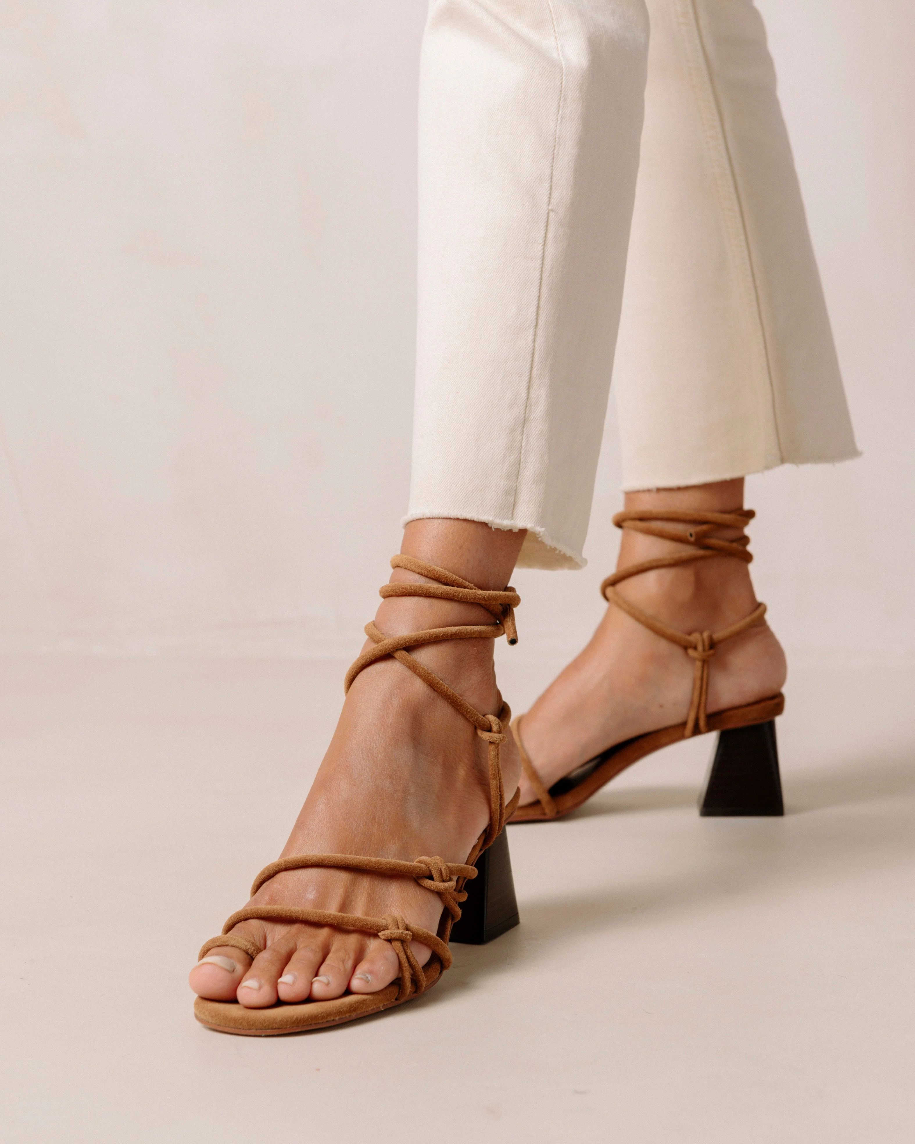Goldie - Brown Leather Sandals | ALOHAS | Alohas FR