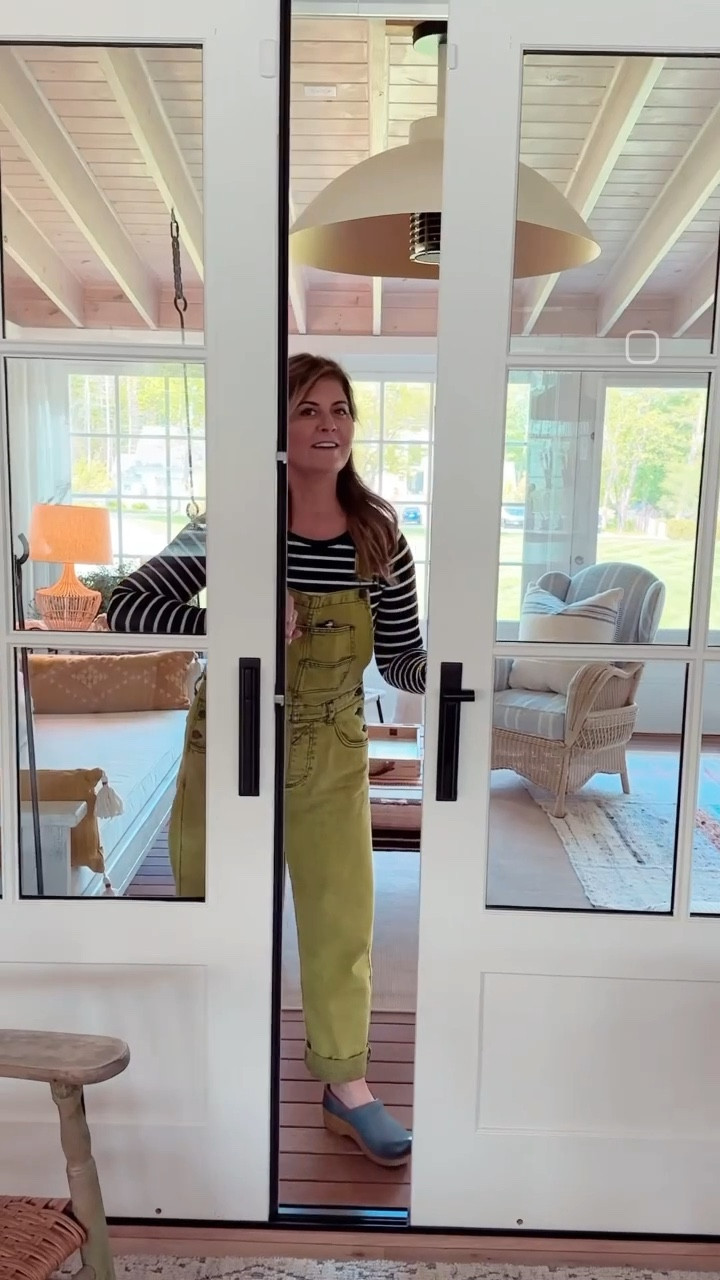 Apologies there is no sound on the video, however the subtitles will be helpful for you to follow along!! Here is my screen porch, and now that the weather is warming, we will be using this space more often❤️