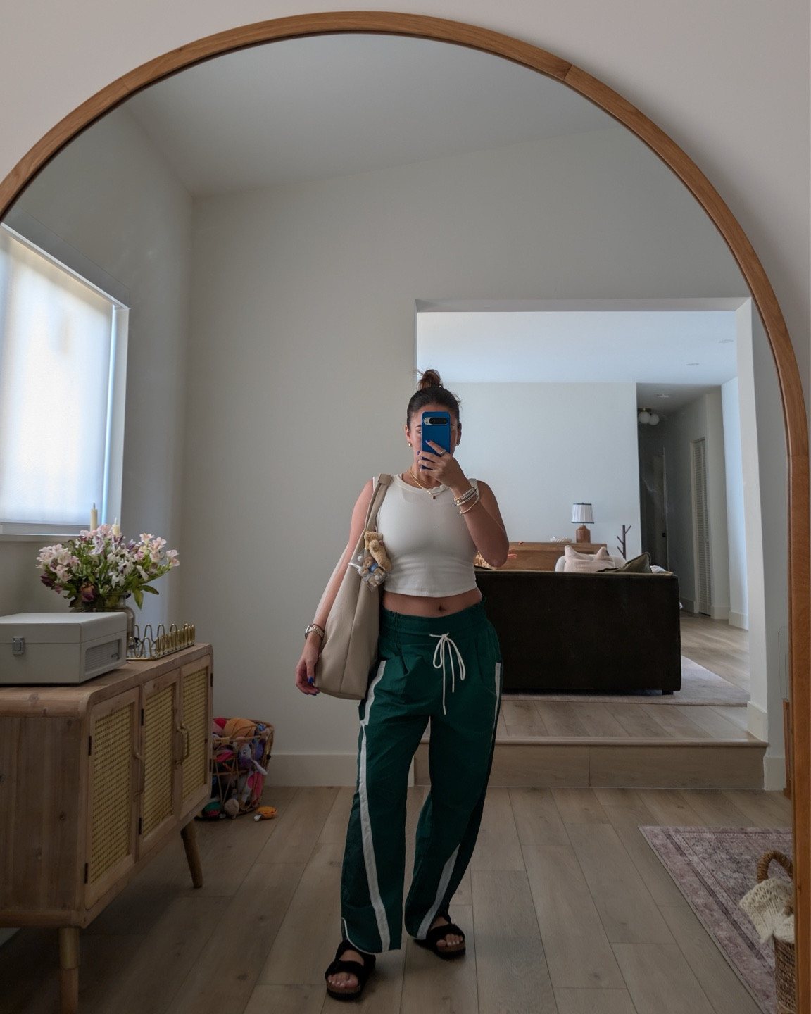 this spring calls for track pants, oh yesss 

#LTKFitness #LTKActive #LTKGiftGuide