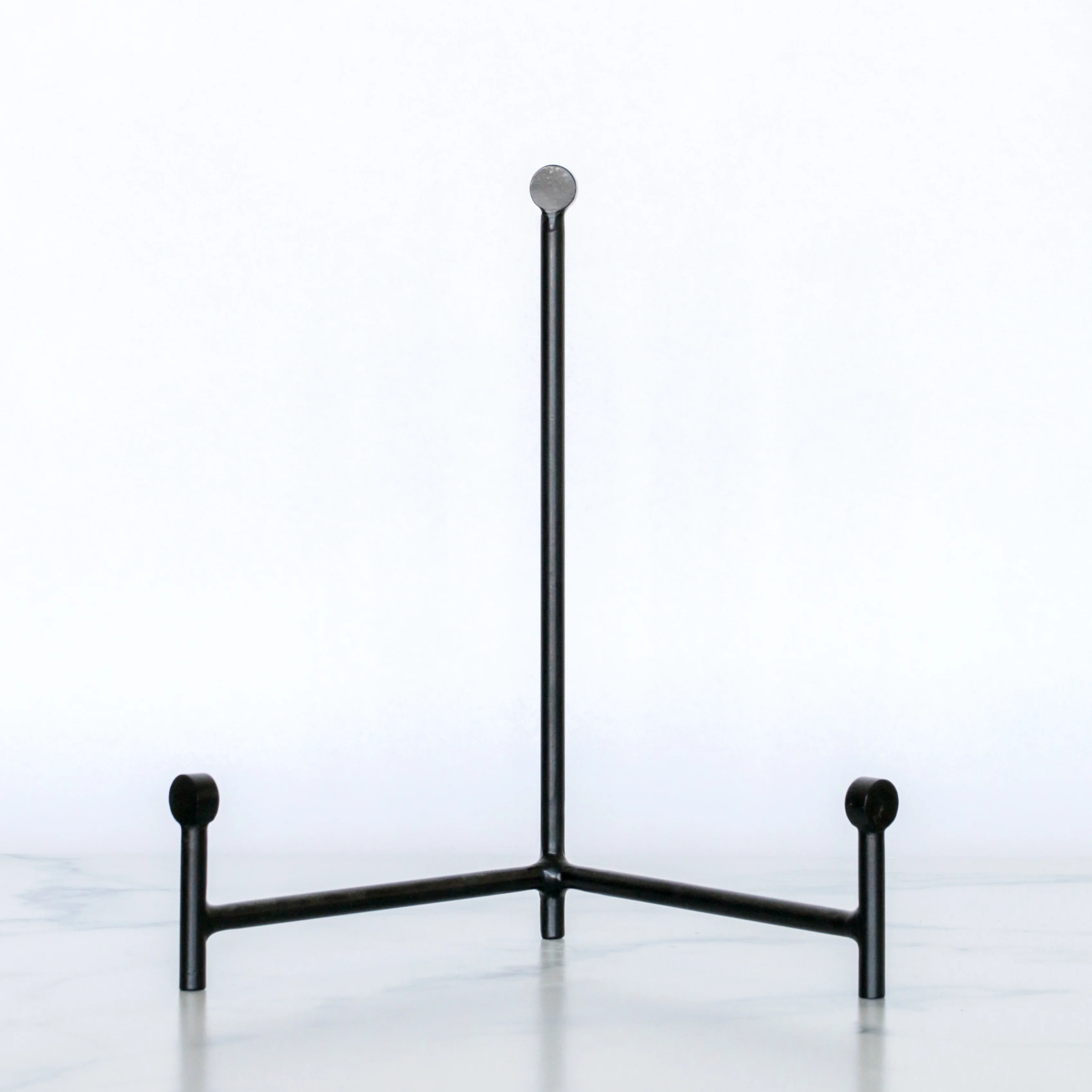 Black Art Easel | Elements by Remedy