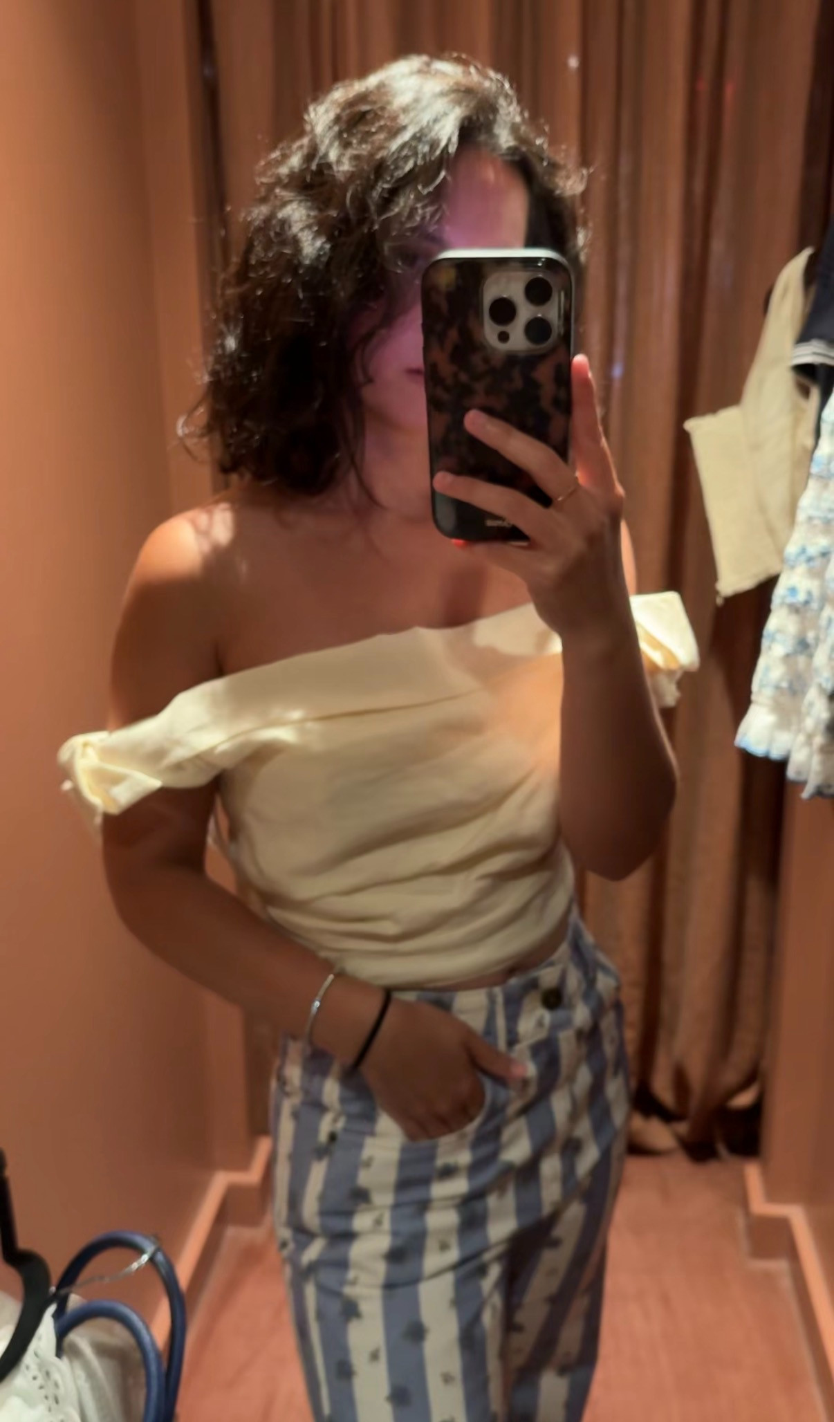 Summer Dinner Outfit | Sezane Off Shoulder Top & Trousers

The summer dinner outfit problem: you want to look like you tried without looking like you tried. A matching Sezane off-shoulder top and tailored trousers solves it — the matching set does the work, the off-shoulder keeps it warm-weather appropriate, and the whole thing reads effortlessly put-together. Casual chic 

 #LTKootd #LTKPetite #LTKTravel