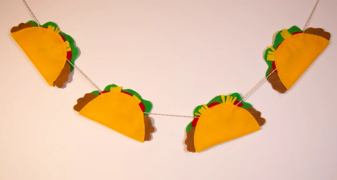 Handmade Felt Taco Garland for a Cinco De Mayo Fiesta, Dragon's Love Tacos Themed Party, or Taco ... | Etsy (US)