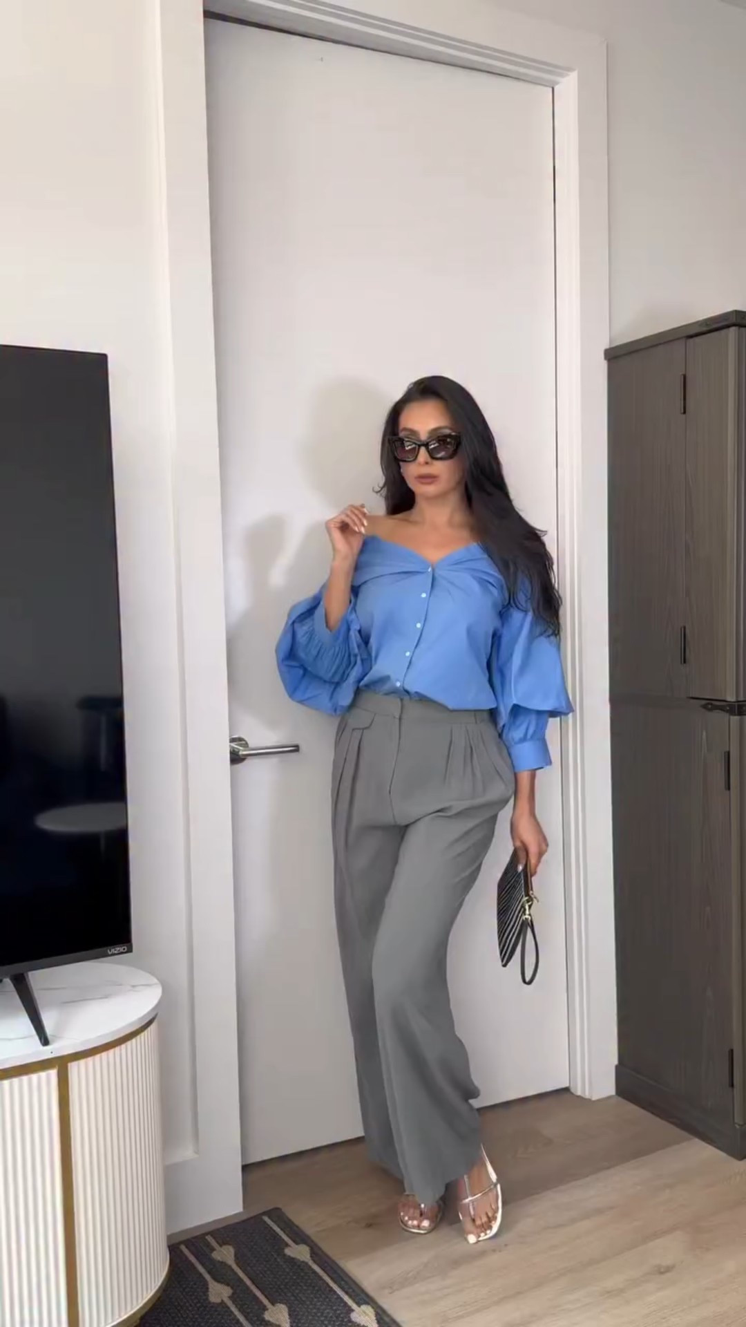 Blue Ideas 💙🧿💎🦋

Cuál es tu favorito ? 😍 
Which is your favorite?😍 

@zara pants, shirt and Top vest 
@aritzia open back top
@meshki Jean maxi skirt 
@mango flat sandals 

#lifestyle #deal #heels #zara #blue #grwm #outfits #outfitsideas #outfitinspiration #casual #casualoutfits #style #hair #elegant #spark #light #beyou