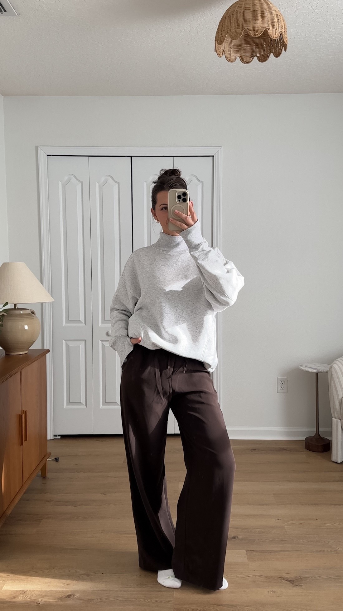 Whf ootd! Wearing xs pants and small sweatshirt 

#LTKSeasonal #LTKootd