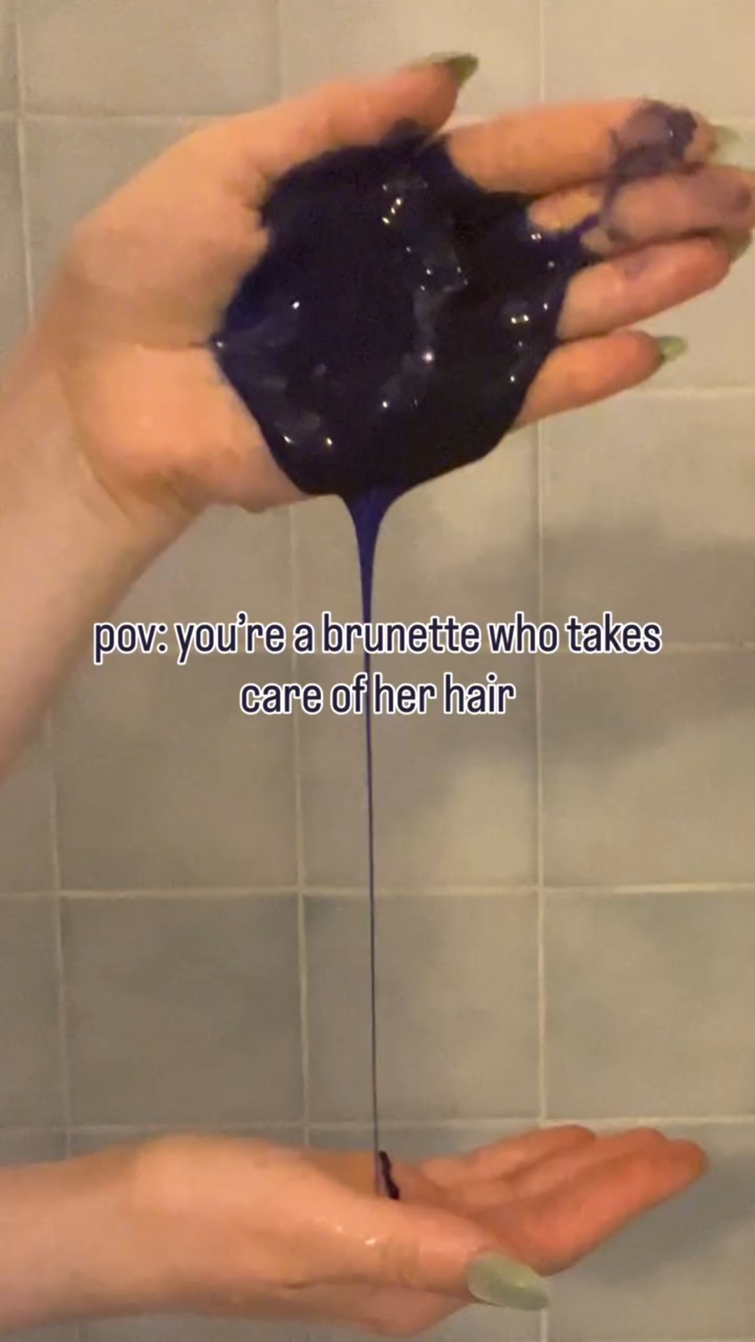 brunettes…ready to try this shampoo? 💙 blue shampoo for brunettes helps cancel out those orange tones and keeps your brunette tone looking deep, glossy, and rich 

she’s probably linking it (under “ALL LINKS”…you’re welcome 🫶💖)

#brunettehair #blueshampoo #haircareforbrunettes #haircareroutine #thebananniediaries

blue shampoo for brunettes, best blue shampoo for brown hair, how to remove orange tones from brown hair, brunette hair care routine, prevent brassy brown hair, glossy brunette hair, tone brown hair at home, haircare for balayage brunettes