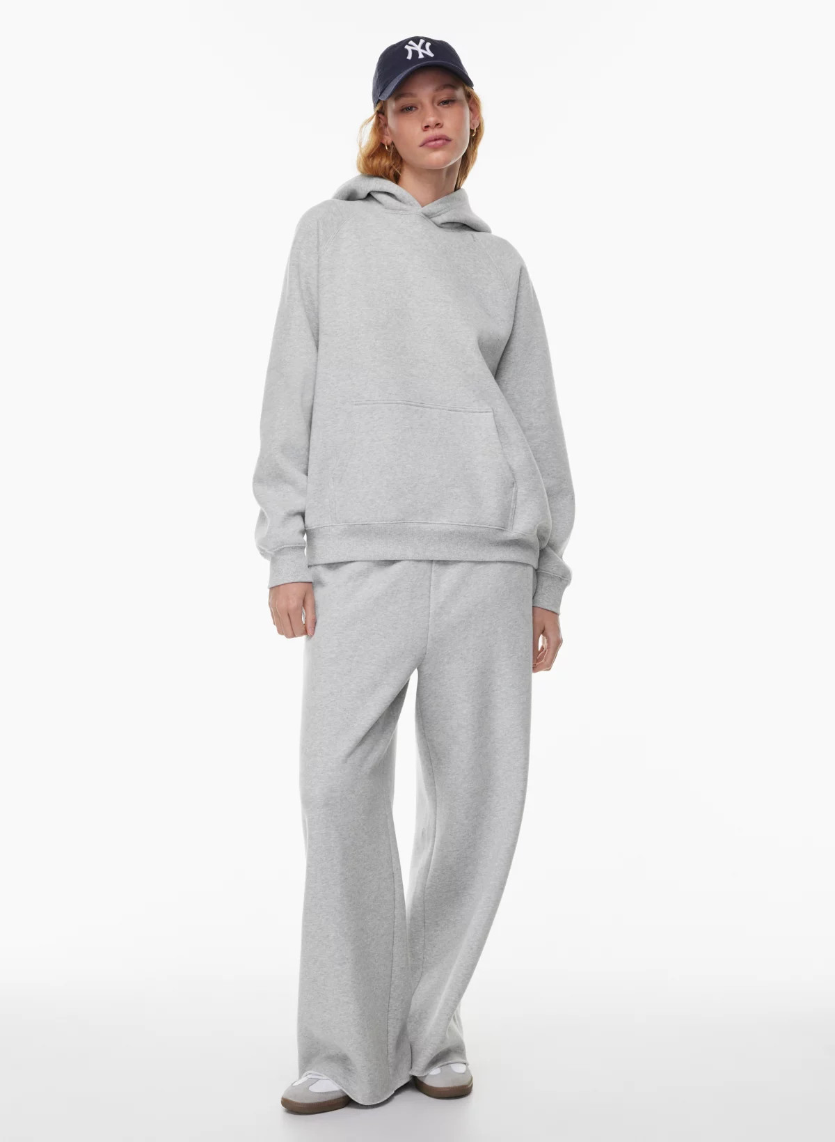 COZY FLEECE MEGA RAGLAN™ HOODIE | Aritzia