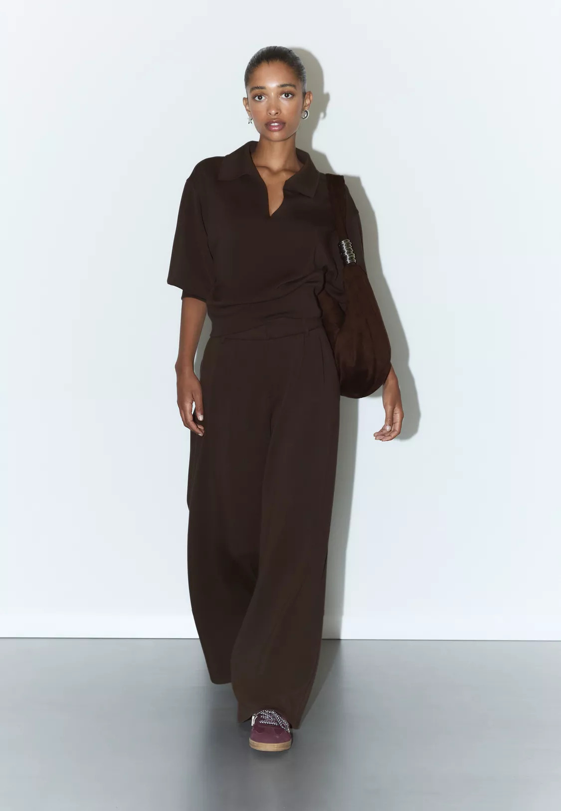 Soft-touch dress trousers - Women's fashion | Stradivarius United Kingdom | Stradivarius (UK)