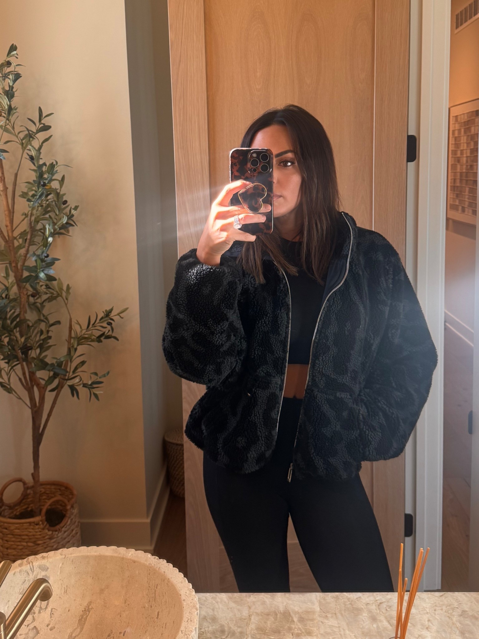 Saturday's. #sportsmom #nike #mom #ootd

#LTKdayinmylife #LTKootd #LTKActive