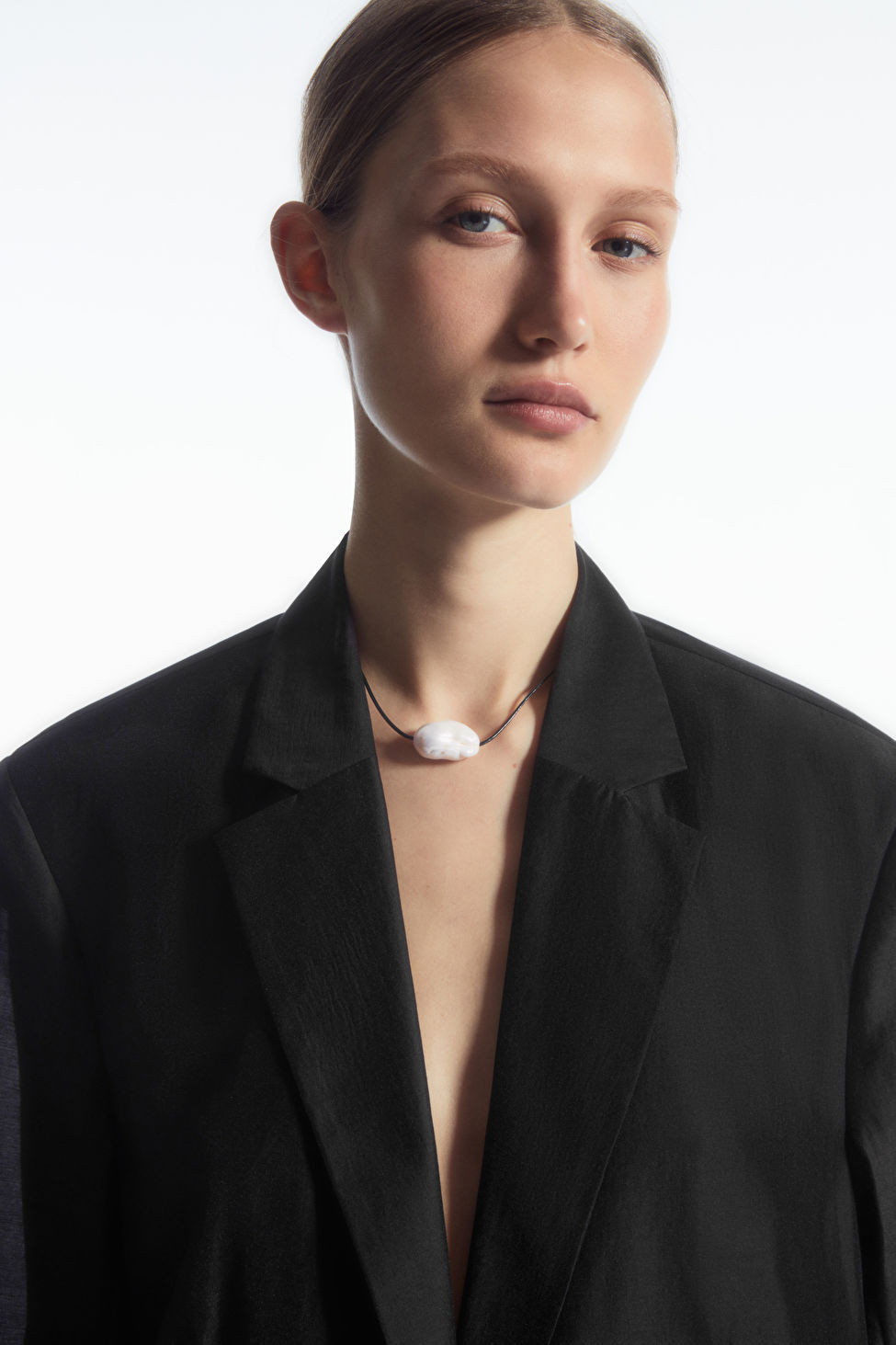 FRESHWATER PEARL PENDANT NECKLACE | COS (EU)