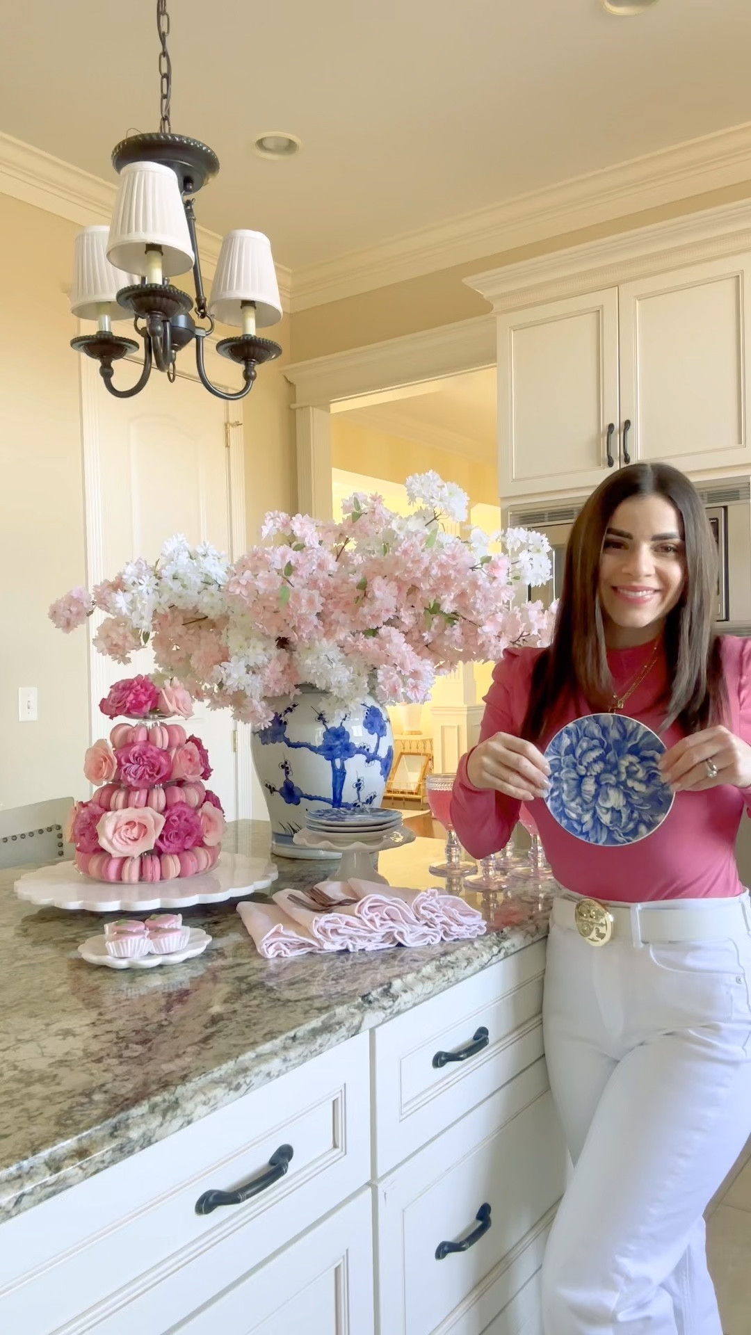Spring Entertaining with Caskata, 4 Ways!
#ad #gifted

Spring brunch, entertaining in style, entertaining and home, spring decor, blue and white decor, canapé plates, macaron display, macaron tiered tray, pink decor, yellow decor, orange decor, Easter decor, treen decor, yellow glassware, spring tableware, cake stand

#LTKSeasonal #LTKhome #LTKsalealert