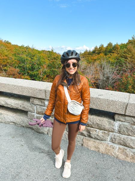 Mountain biking outfit - Patagonia jacket (xs), lululemon leggings (4), lululemon belt bag



#LTKfitness #LTKfindsunder100 #LTKSeasonal