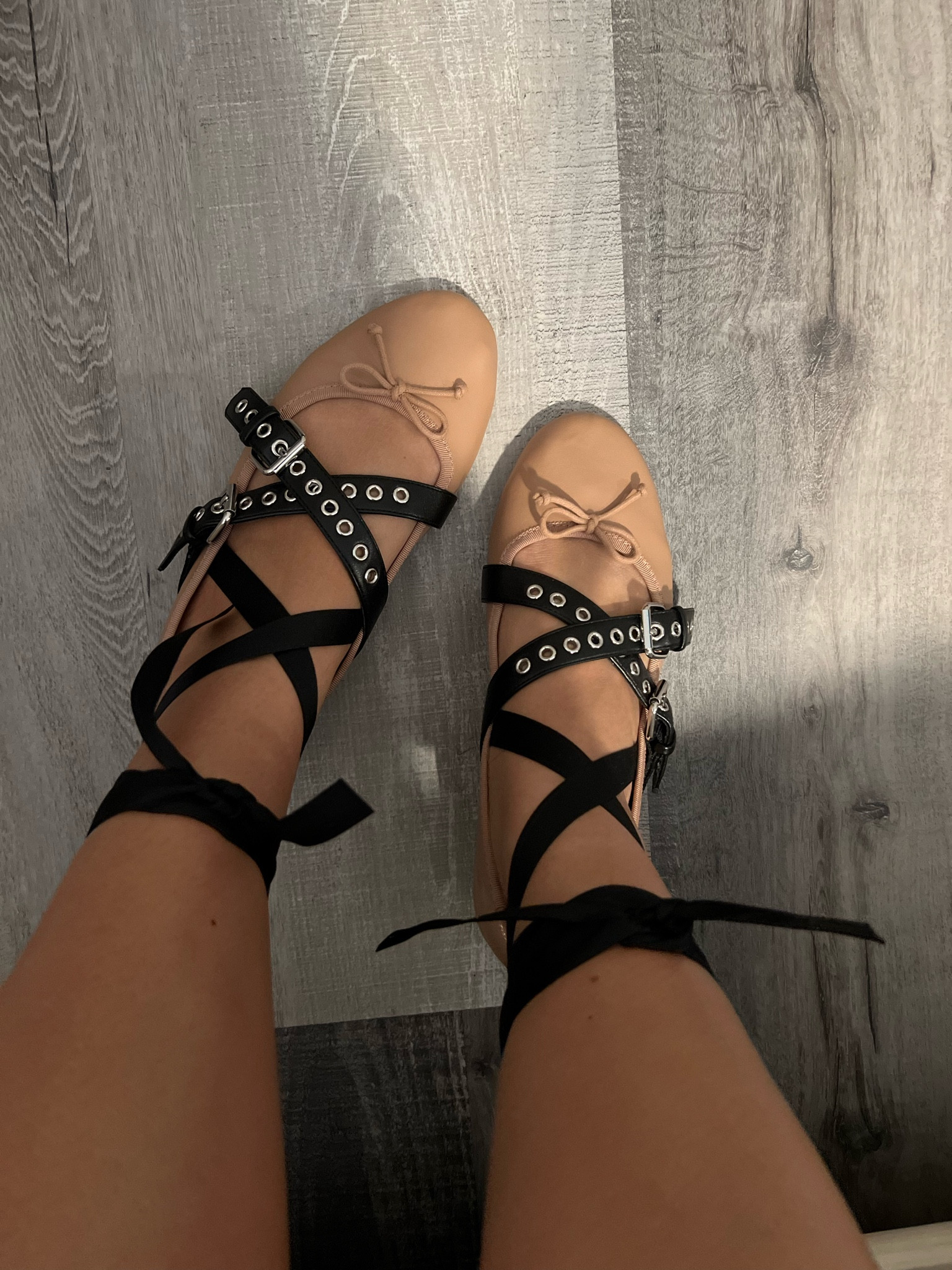 These Steve Madden flats are everything! So chic and edgy! Also so comfy! Im a true size 10 and they fit perfect. I also love that the lace is removable! 

Fall flats // pink flats // ballet flats 

#LTKShoeCrush #LTKFindsUnder50 #LTKStyleTip