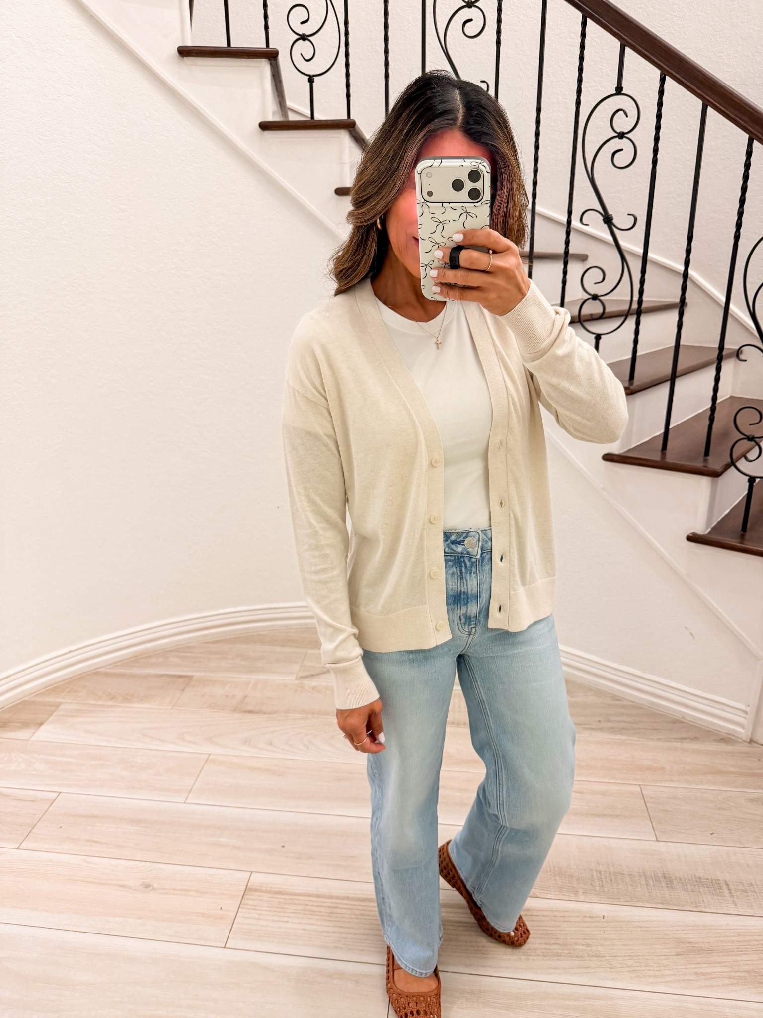 I’m 5’2” 118#ish for reference 
Cardigan in small tts- I packed with me on my recent cruise-great over a dress or any tops. 
White tee in small tts.
Jeans(Relaxed Straight Leg) in size 26 tts in length 28; Wash:  in Cool Blue.
#QuincePartner 
@onequince 


#LTKmomlife #LTKOver40 #LTKPetite