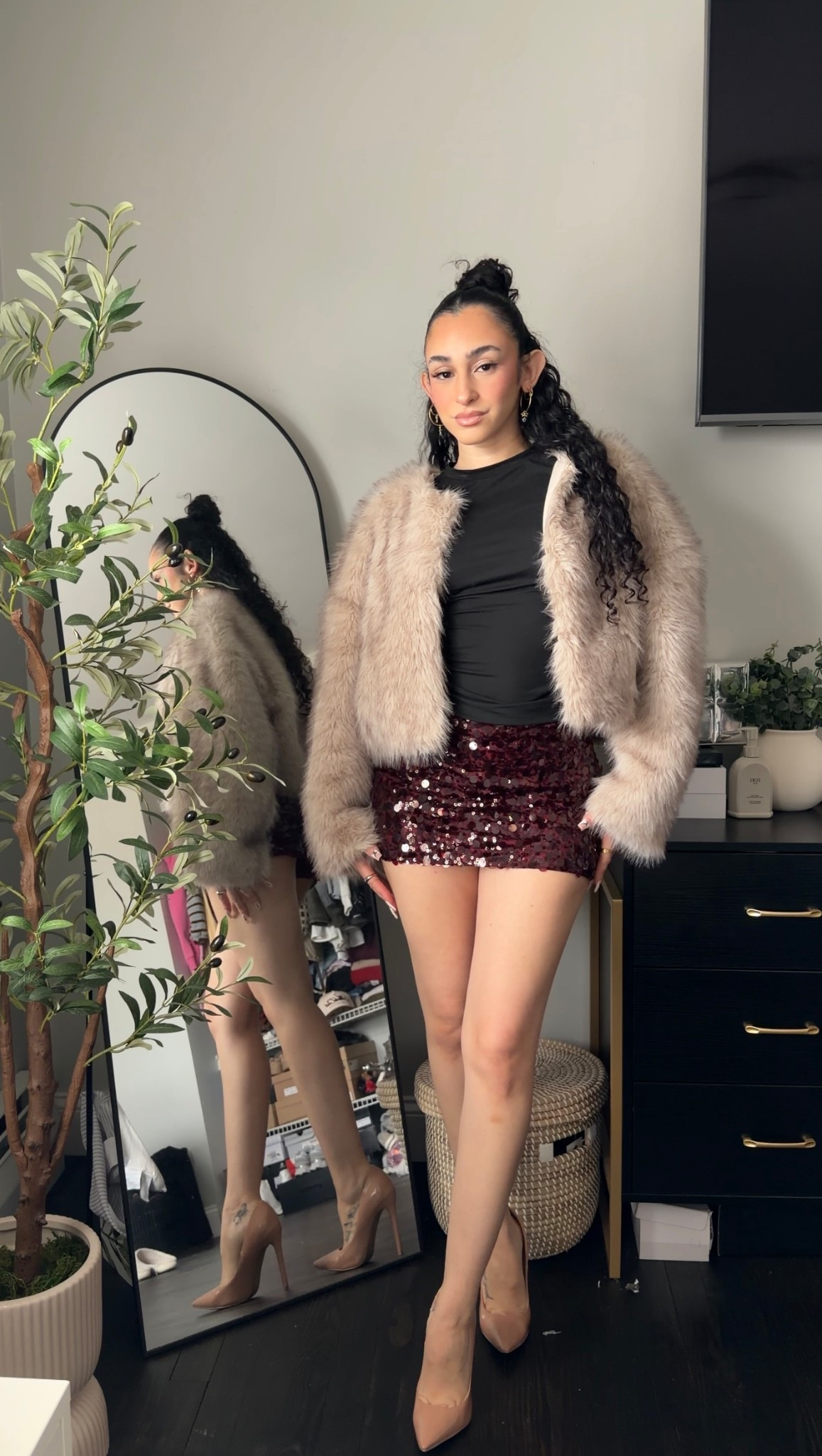 New Year’s Eve outfit inspo ✨ can’t go wrong with a sequin mini skirt & added fur coat to elevate the look 

#LTKSeasonal #LTKHoliday #LTKootd