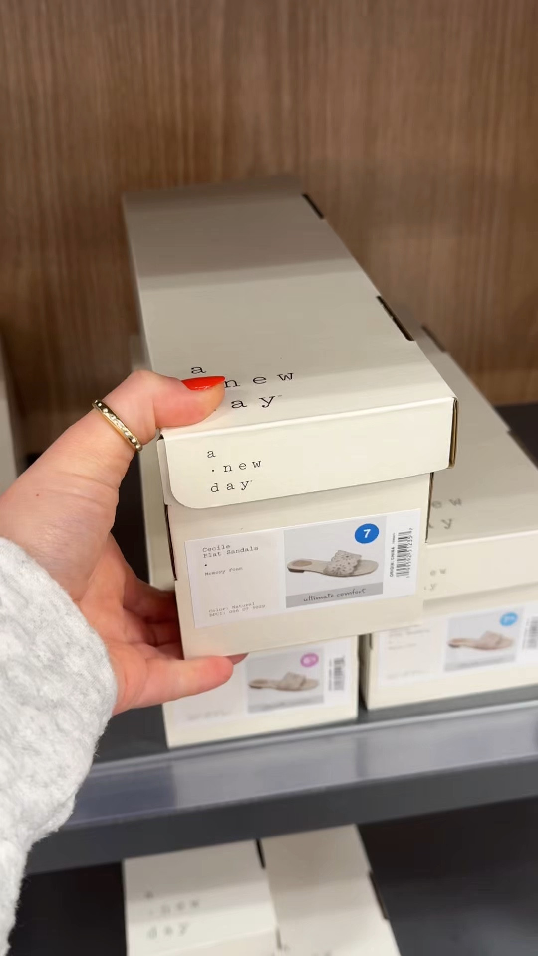 25% off ends today! So many cute sandals included in the sale 

#LTKSeasonal #LTKgrwm #LTKSaleAlert