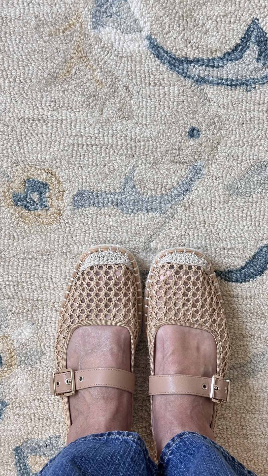 I just got the cutest woven  espadrilles!

They are going to be perfect for summer. 

So cute with shorts, cropped pants or even a casual dress. 

They also come in several different color options, and the price is so good. 

They fit true to size, and are so comfortable.

Selling out quickly, so grab yours while you still can. ￼

Walmart • women’s shoes •

#LTKootd #LTKOver40 #LTKSeasonal