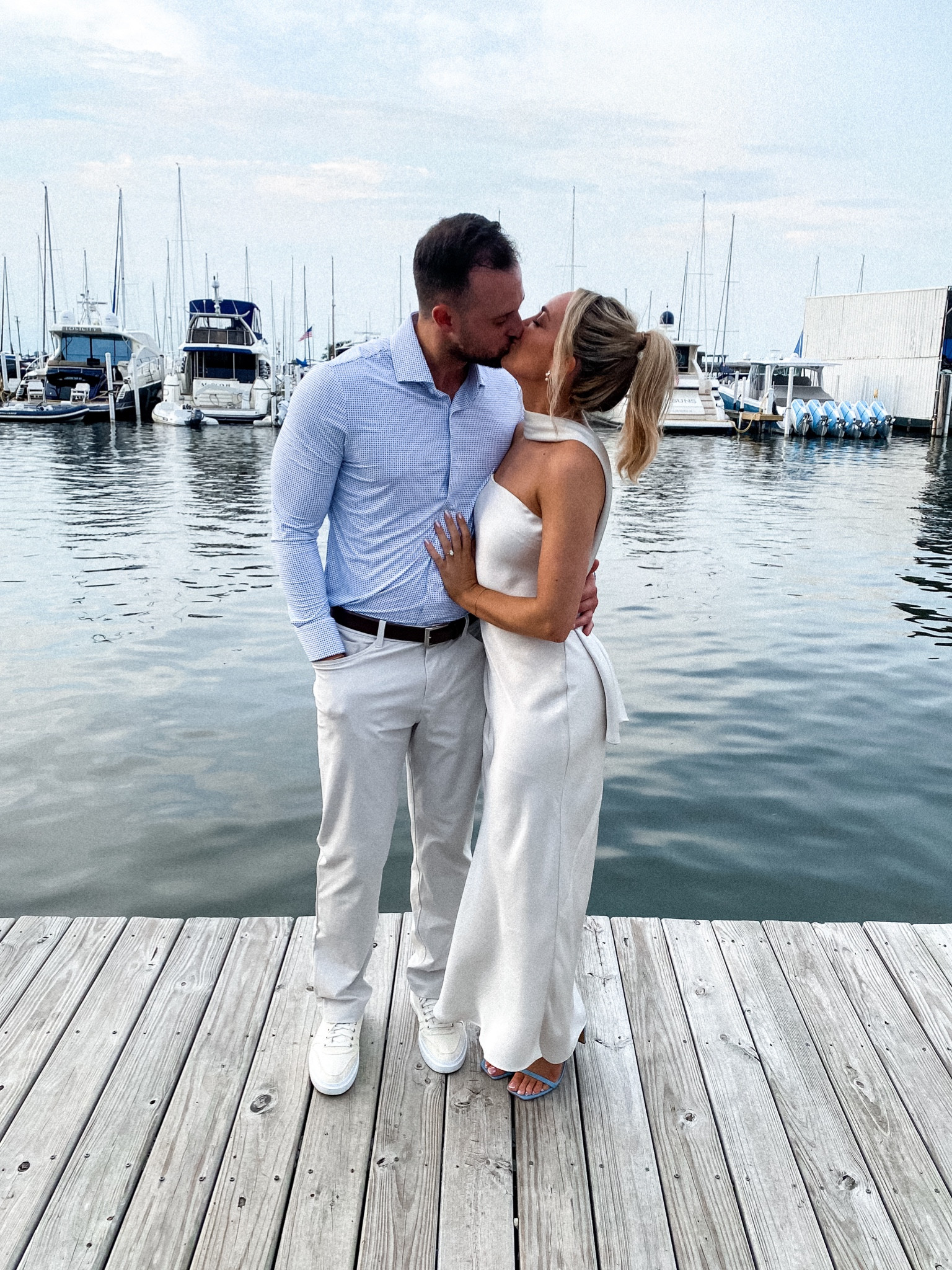 My rehearsal dinner dress is back in stock! Wearing XS short. 

Abercrombie b

#LTKWedding #LTKStyleTip #LTKBeauty