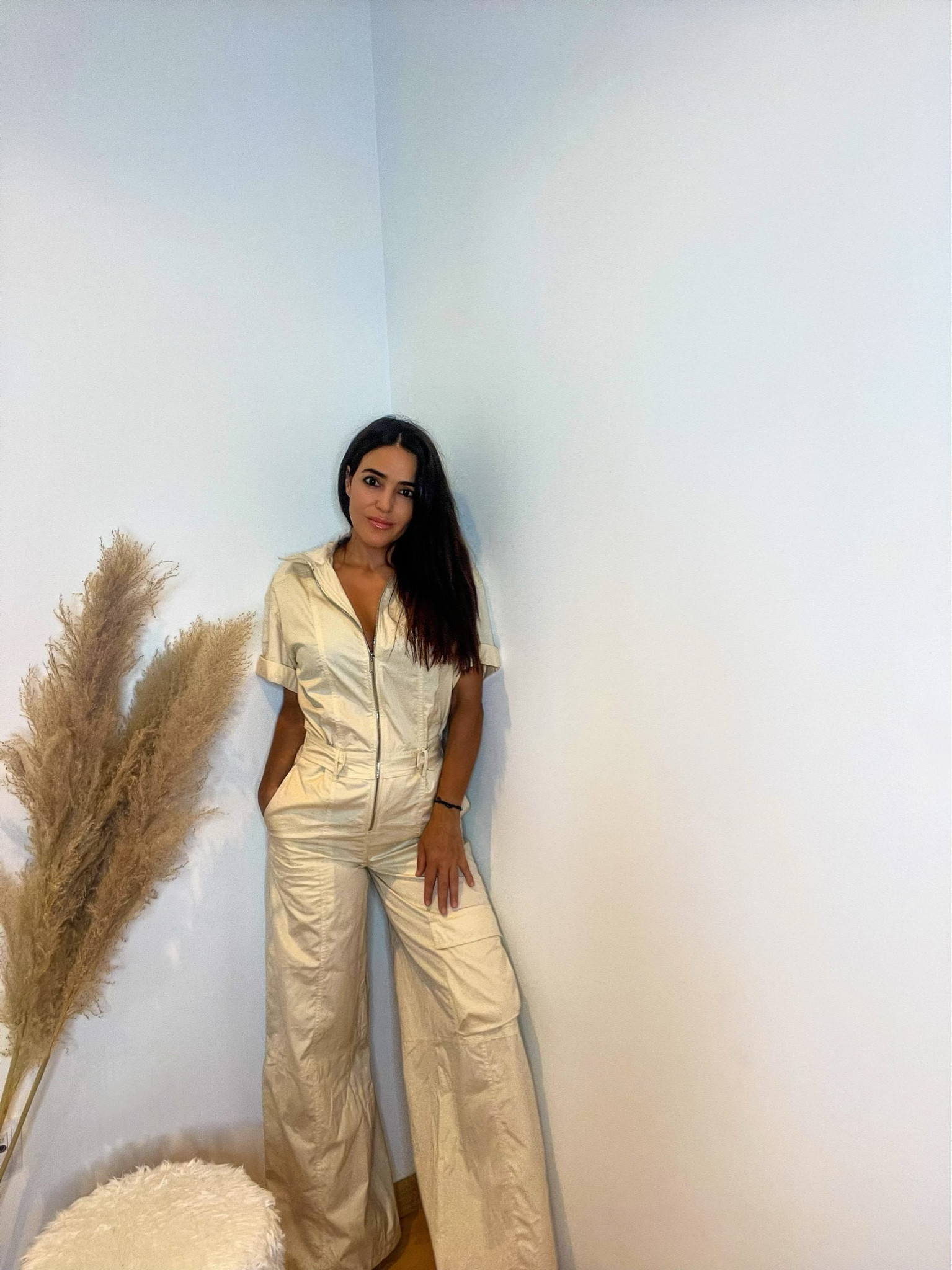 Look casual chic



Outfit inspired, mono largo, mono, Ibiza outfit, casual look, outfit elegante, holiday outfit, Revolve, Asos, Zara, HM, look beige, outfitters, urban casual, Vero Moda, Ssence, Mango, Mytheresa, autumn outfit, summer outfit, España

#LTKstyletip #LTKFind #LTKeurope