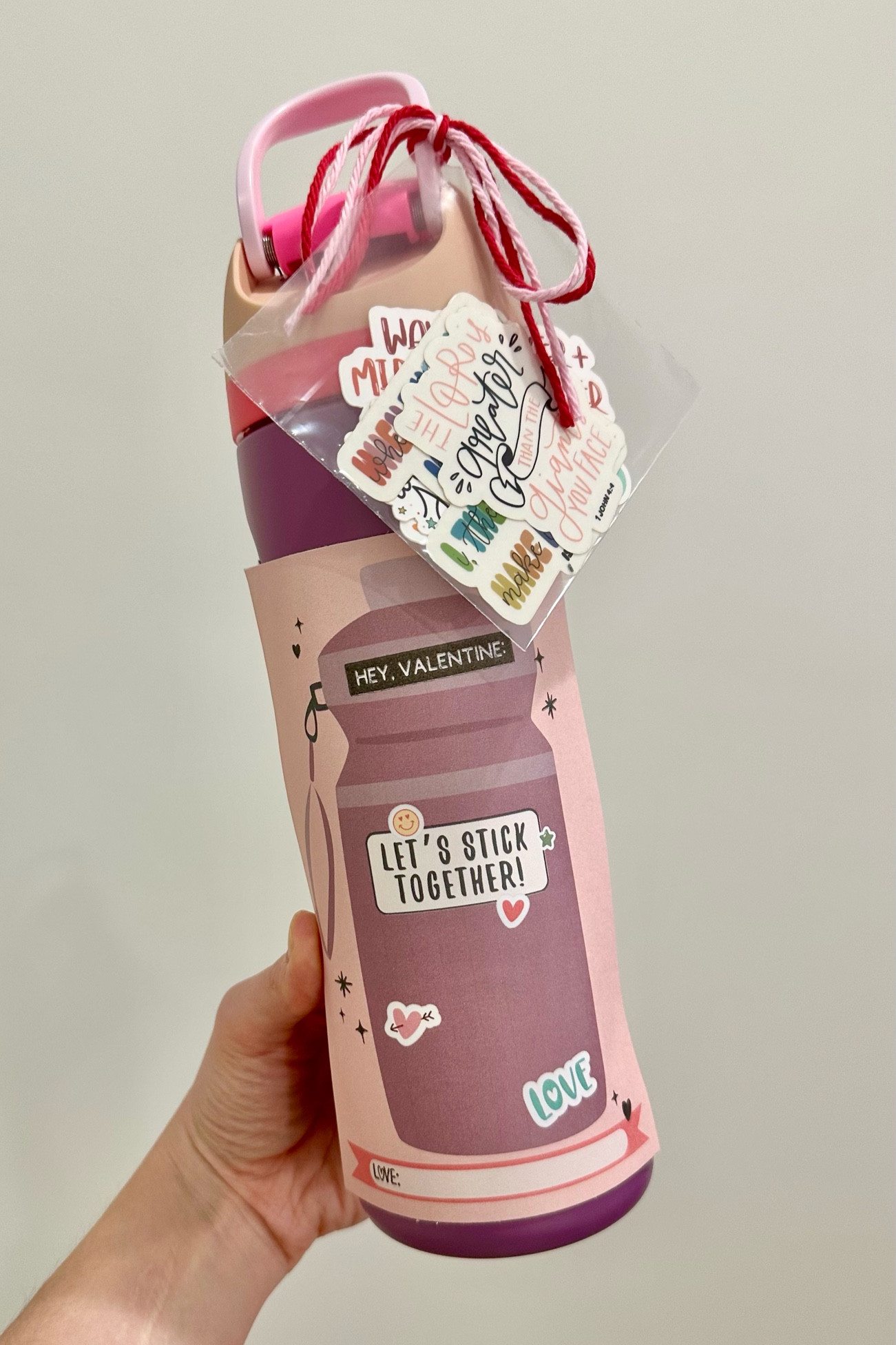 Day 6: Lets STICK together 🎀🥤
🏷️Printable tags from the Letter Vee 
Stickers & water bottle linked 🎀💜

Valentine tag links. Valentine gift links. Valentine gifts for her links. Sticker links. Water bottle links. 

#LTKSeasonal #LTKMostLoved #LTKGiftGuide