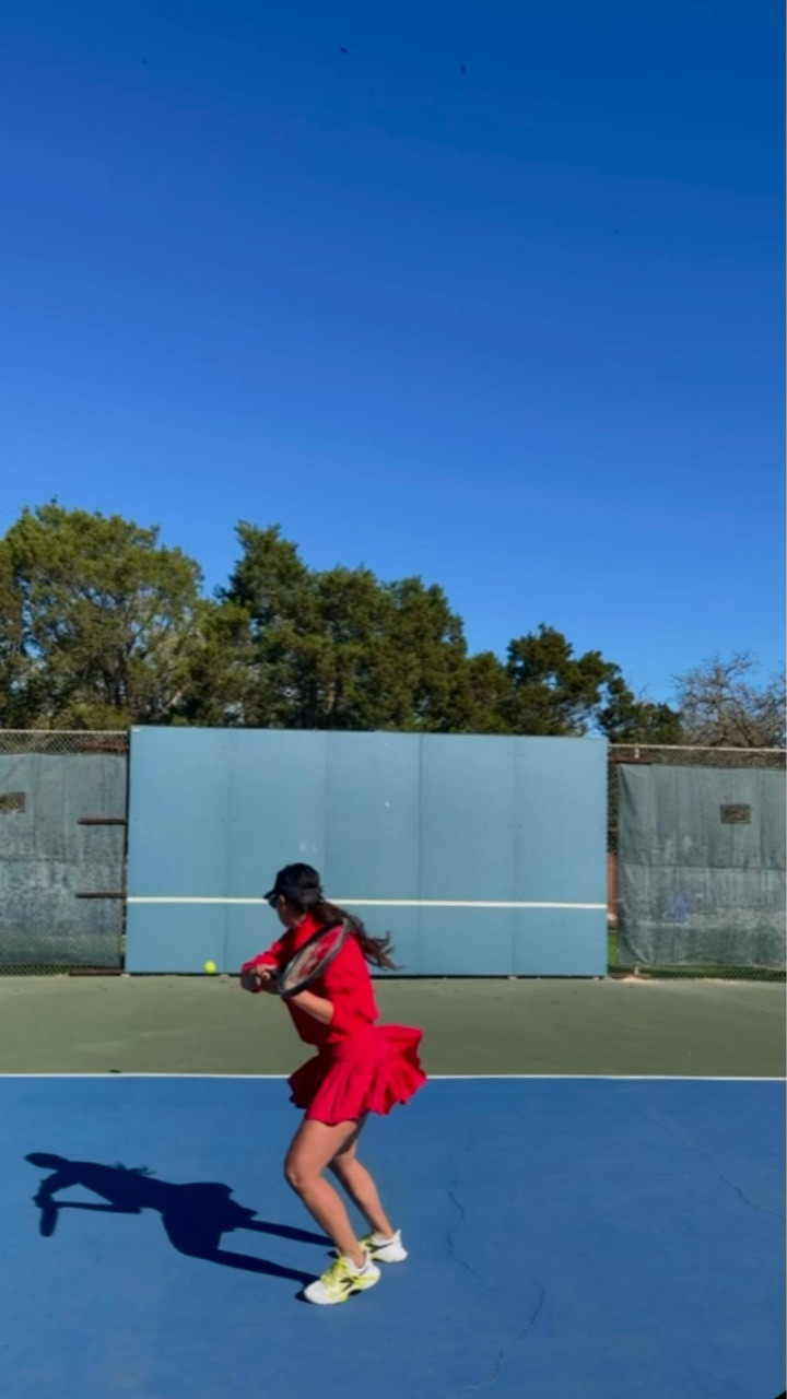 me vs. me 🎾 pushing myself to get out and play more often #tennis #arynasabalenka #amateurhour

#LTKdayinmylife #LTKActive #LTKSeasonal