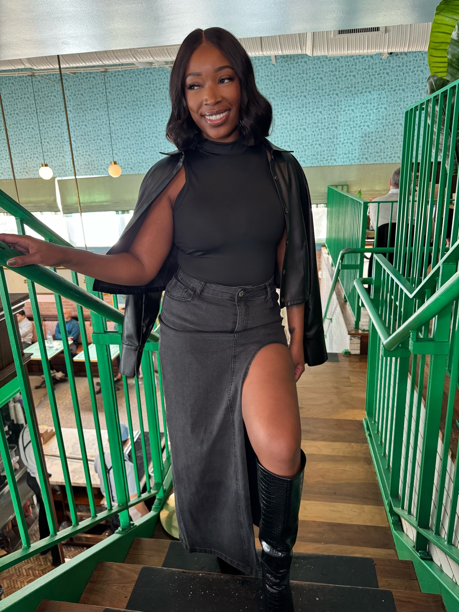 All black outfit ideas

Denim skirt, leather jacket, wide calf boots


#LTKMidsize #LTKStyleTip