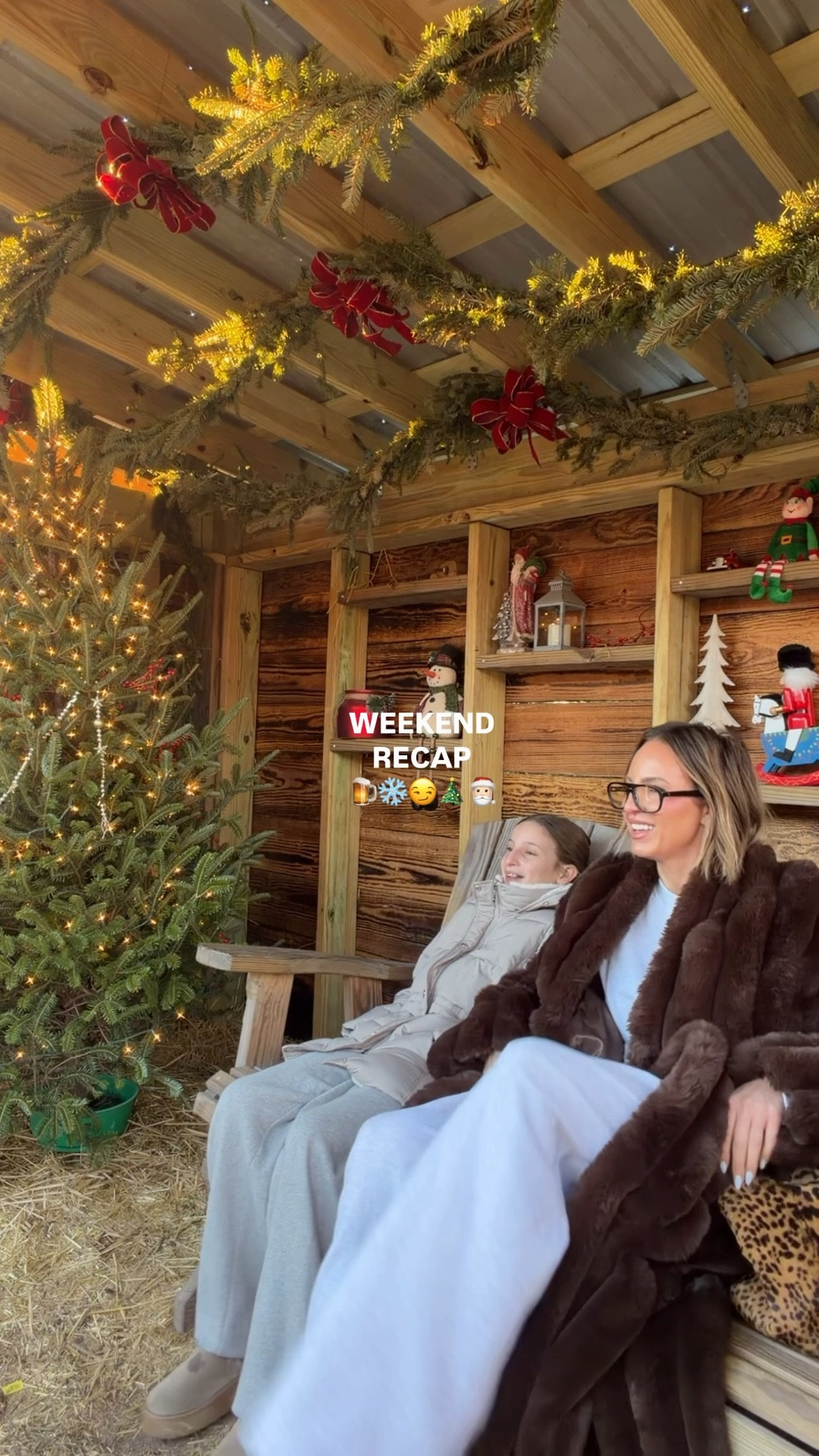 Ughhhhh if I could live in an outfit, I think it would be this. It’s so comfortable, but it looks so fabulous.😅😄 wearing a small in the sweatshirt and the sweatpants. Also wearing a s/m in my coat

#LTKmomlife #LTKootd #LTKdayinmylife