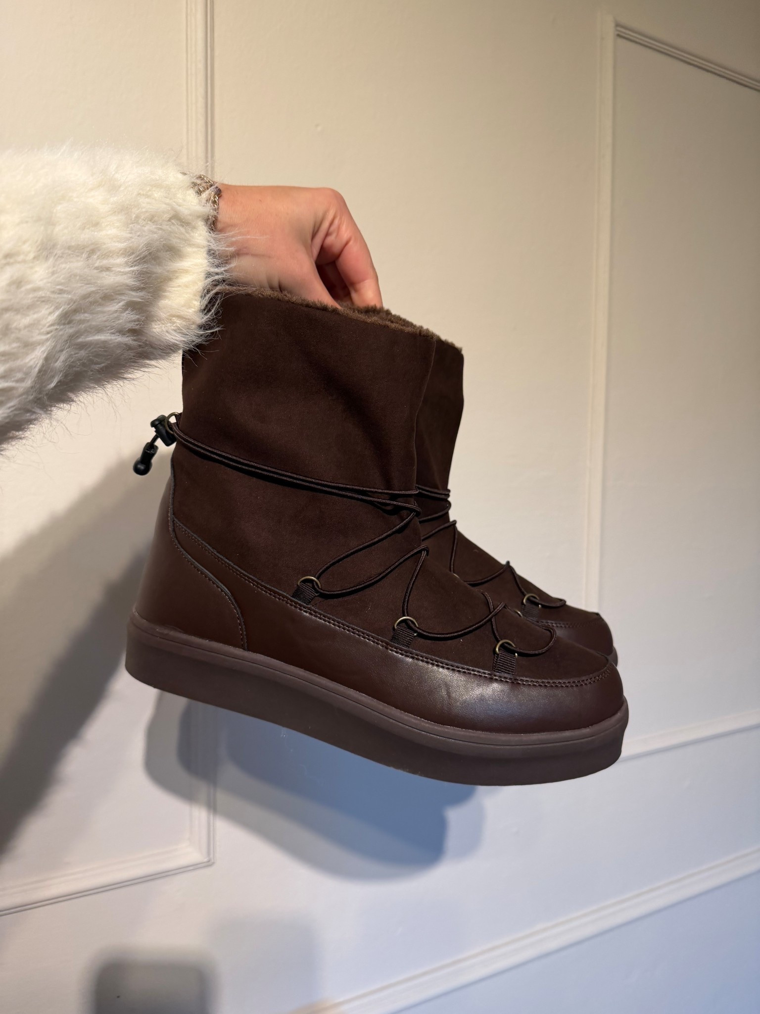 Habe die perfekten Winterschuhe on a Budget gefunden. Mega bequem und der Preis ist toll!!! 

#LTKshoes #LTKwinter #LTKdeutschland