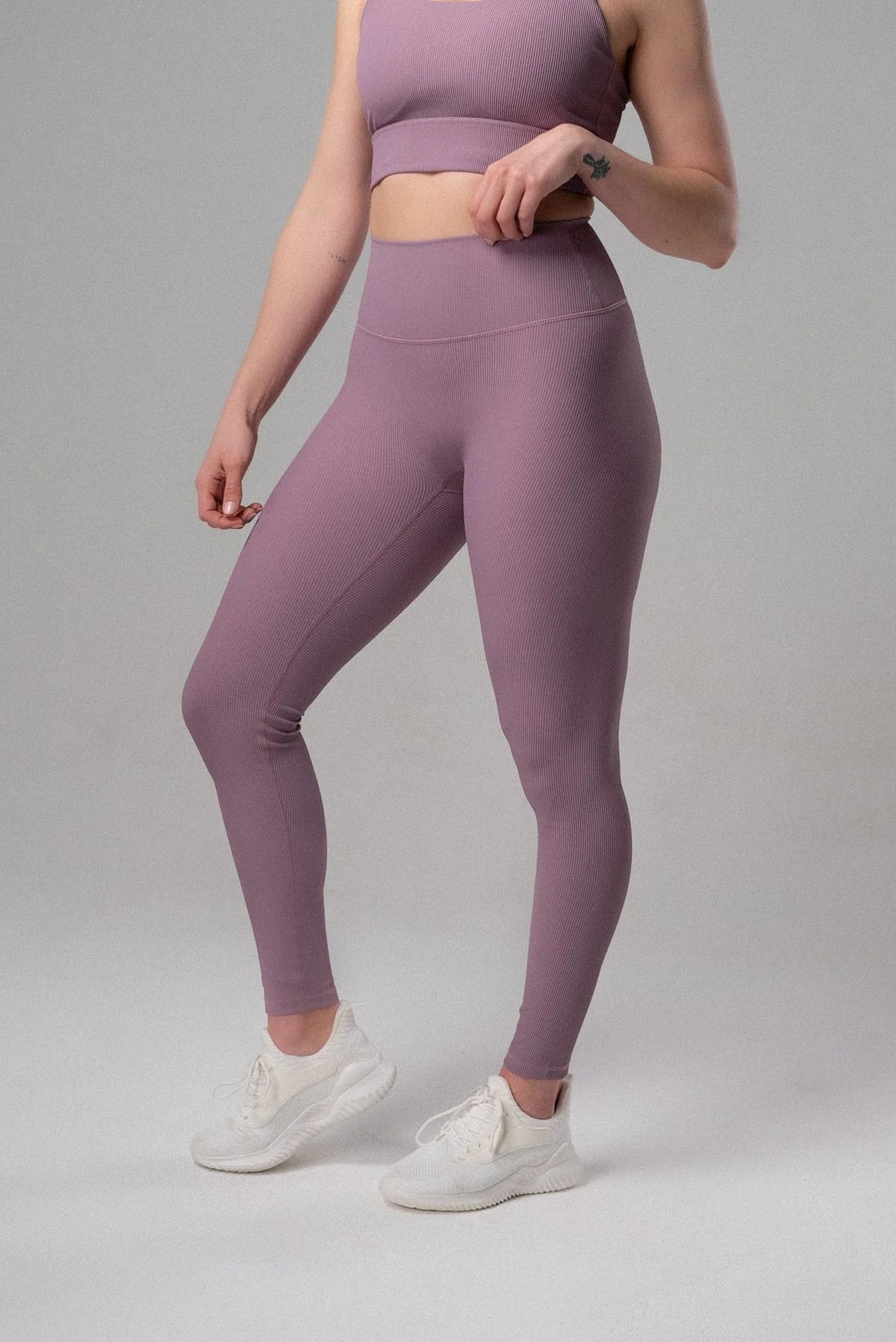 tranquil dynamic high-rise yoga leggings 28" | Alyth Active