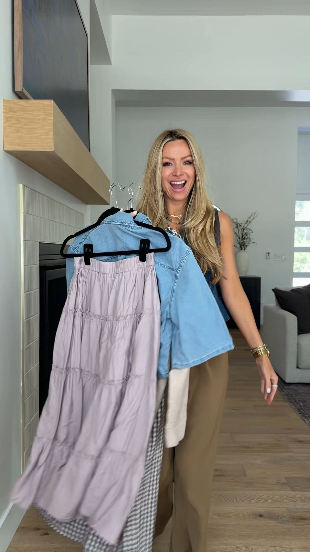 The Amazon capsule wardrobe every teacher needs… and honestly anyone who loves looking put together without overthinking it. 🤍 comment AMAZON and I’ll send you details 

These are the kinds of outfits you can grab on busy mornings and know you’ll feel confident all day. They’re comfortable, easy to mix and match, and look so much more polished than the effort they take.

Which look are you wearing first? 👇

#amazonfashion #teacherstyle #teacheroutfits #amazonfinds #capsulewardrobe