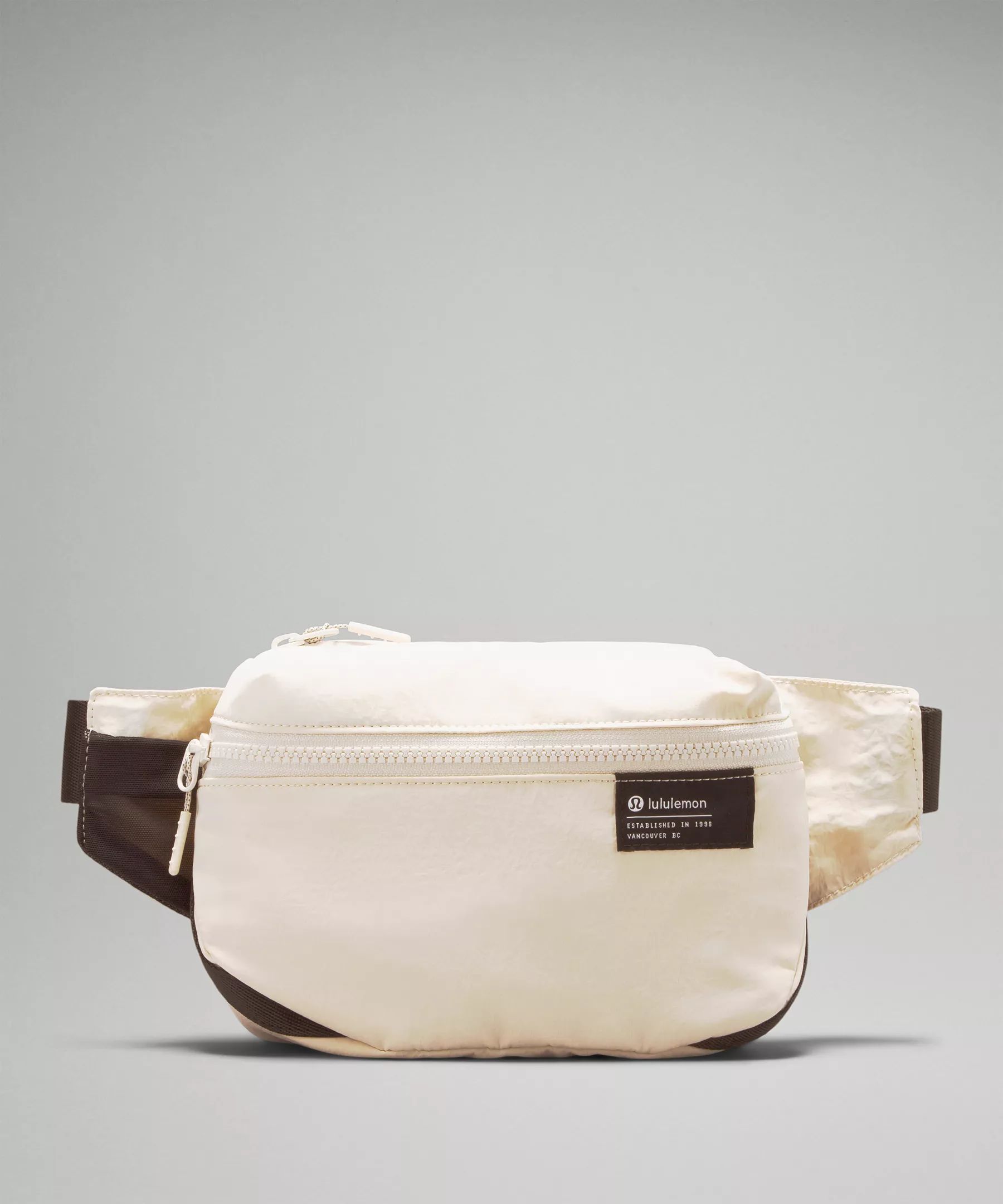 Clean Lines Belt Bag 2L | Lululemon (US)