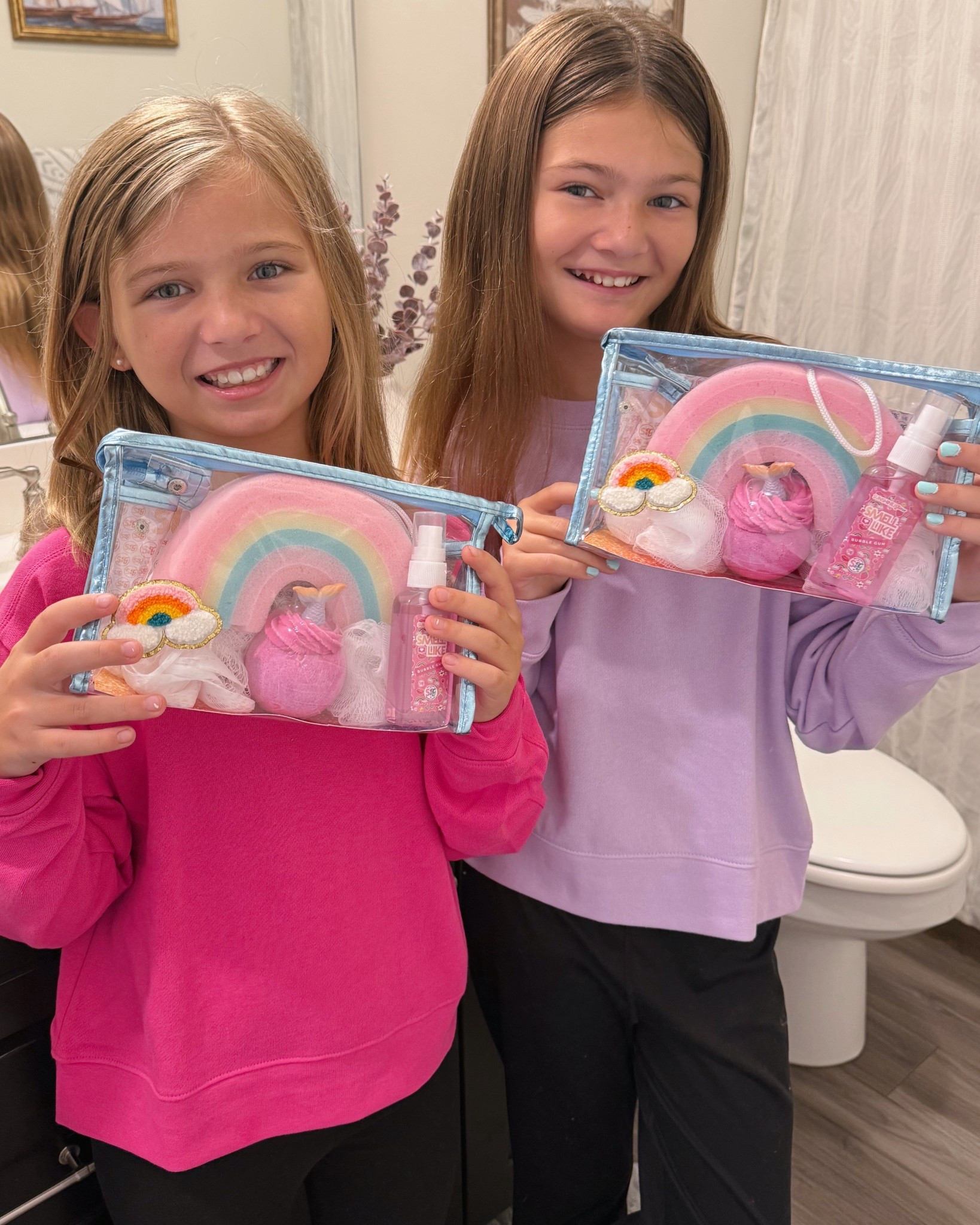 The cutest gift for your little mermaids 🧜‍♀️💖 Packed with bubblegum dreams, rainbow sparkle and mermaid magic — ready to gift or keep for themselves 🌈✨ @sunshineglitterofficial
#PerfectGiftIdea #MermaidBathBomb #SunshineAndGlitter #GiftForGirls #WhimsicalBathTime

#LTKKids #LTKParties #LTKFindsUnder50