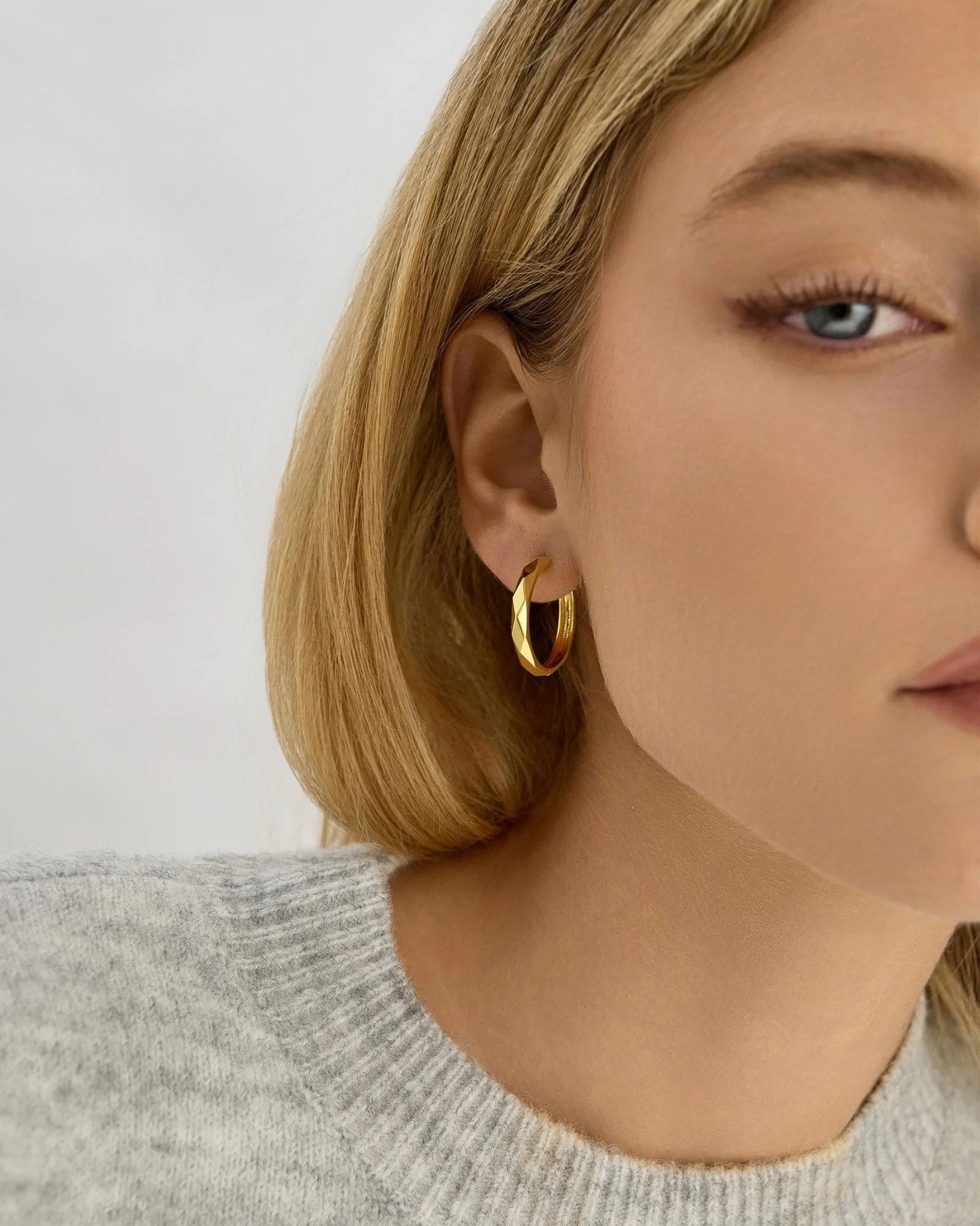 Facette Hoops | PEACHMIND