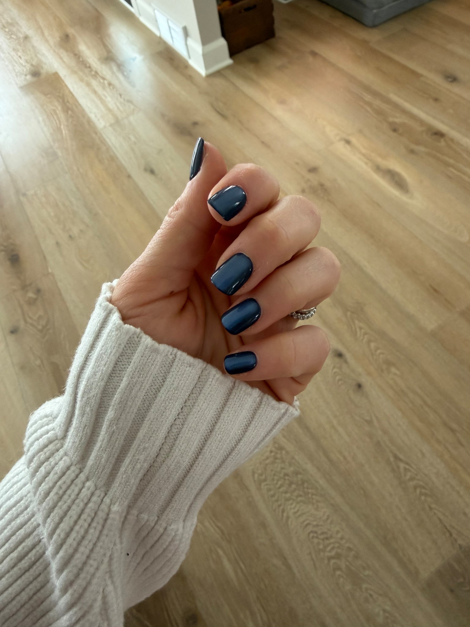 These press on nails lasted 6 days and I only took them off to do Valentine nails 

#LTKmomlife #LTKBeauty #LTKgrwm