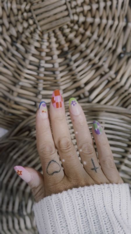 Fun nails under $10!

#LTKBeauty #LTKFindsUnder50 #LTKStyleTip