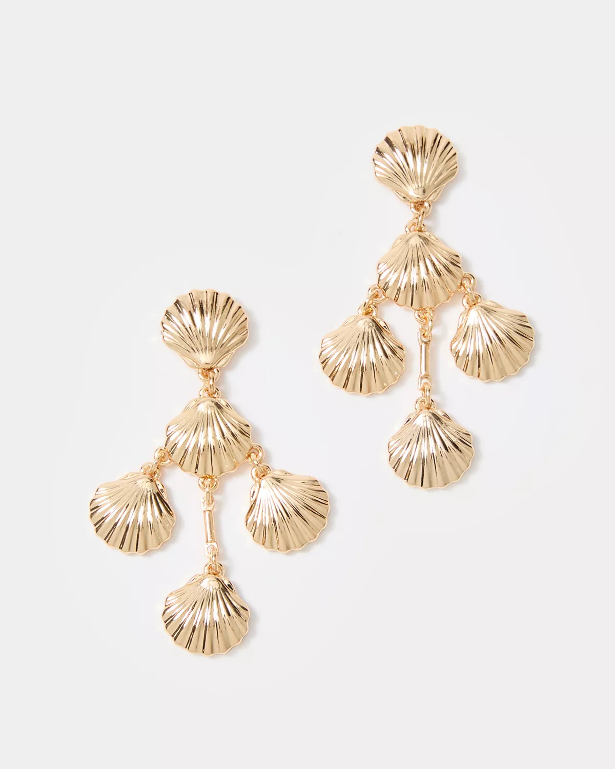 Cool As Shell Chandelier Earrings | Lilly Pulitzer