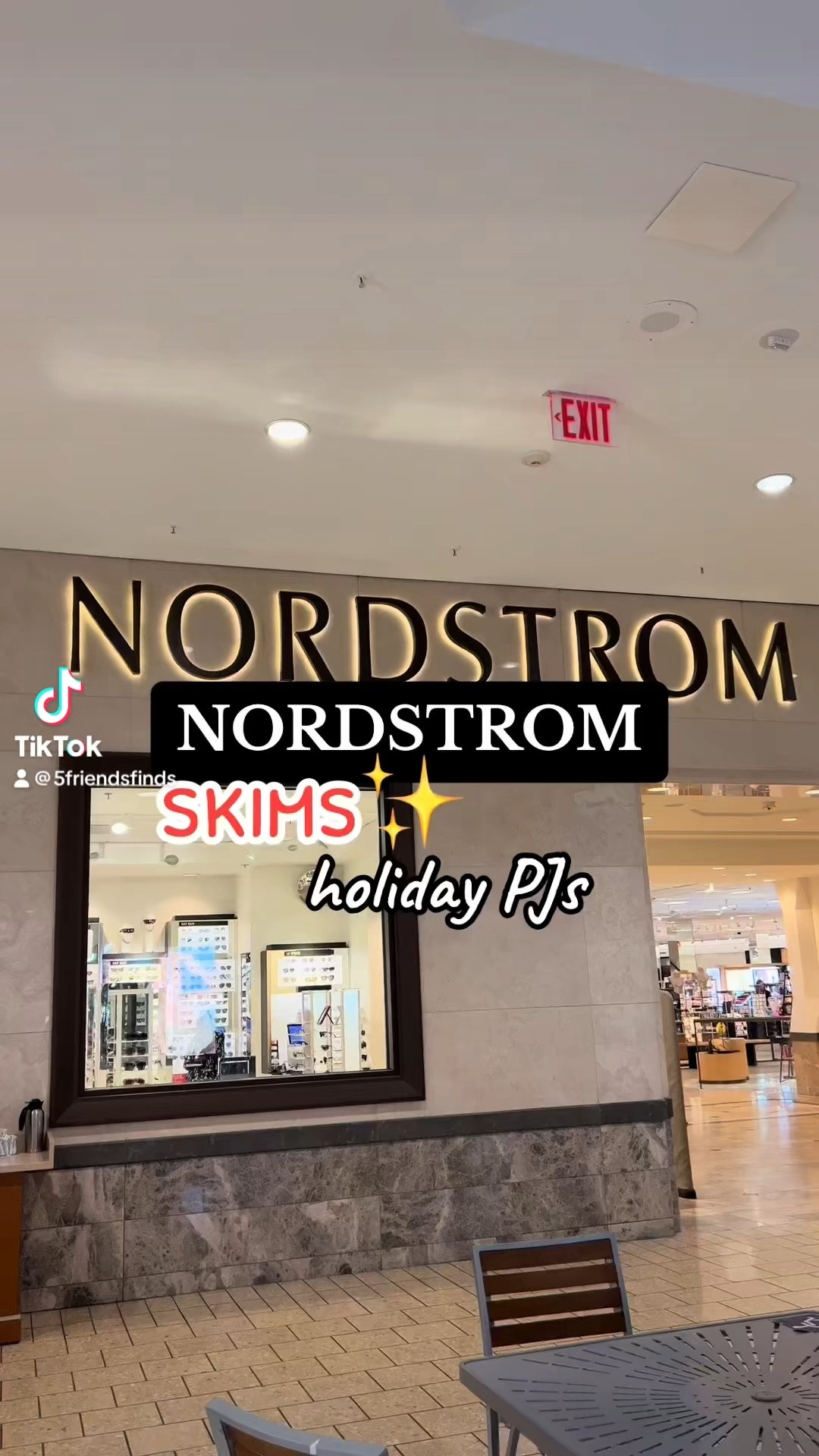 #nordstrom #skimspajamas #christmaspajamas