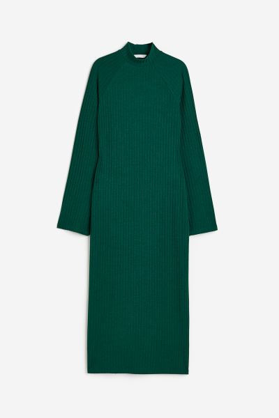 Geripptes Kleid mit Turtleneck | H&M (DE, AT, CH, NL, FI)
