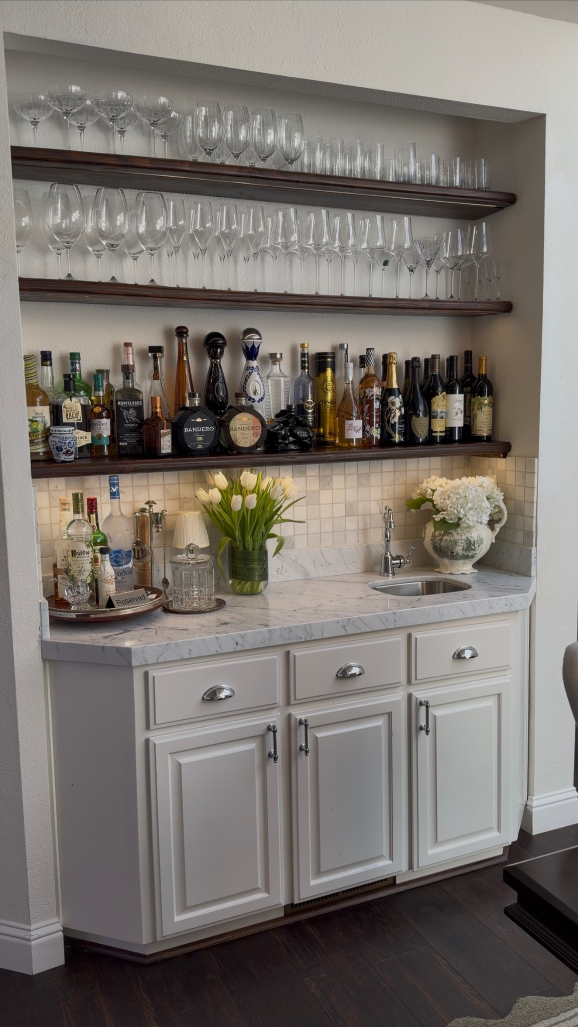 Bar !

#LTKdayinmylife #LTKSeasonal #LTKHome